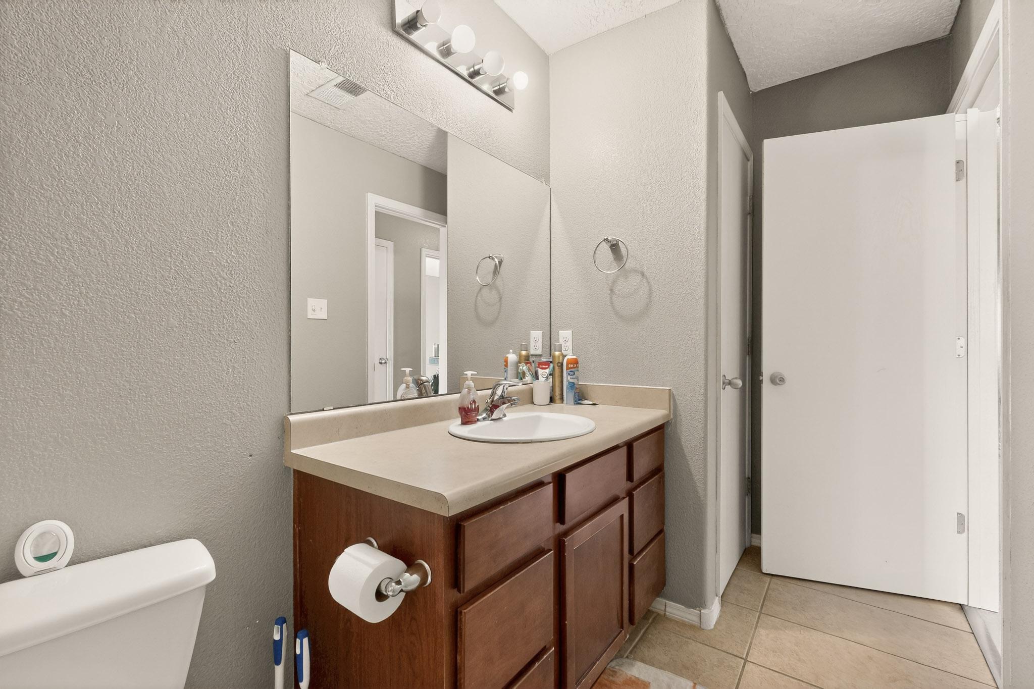 2103 N Ensenada Circle SE