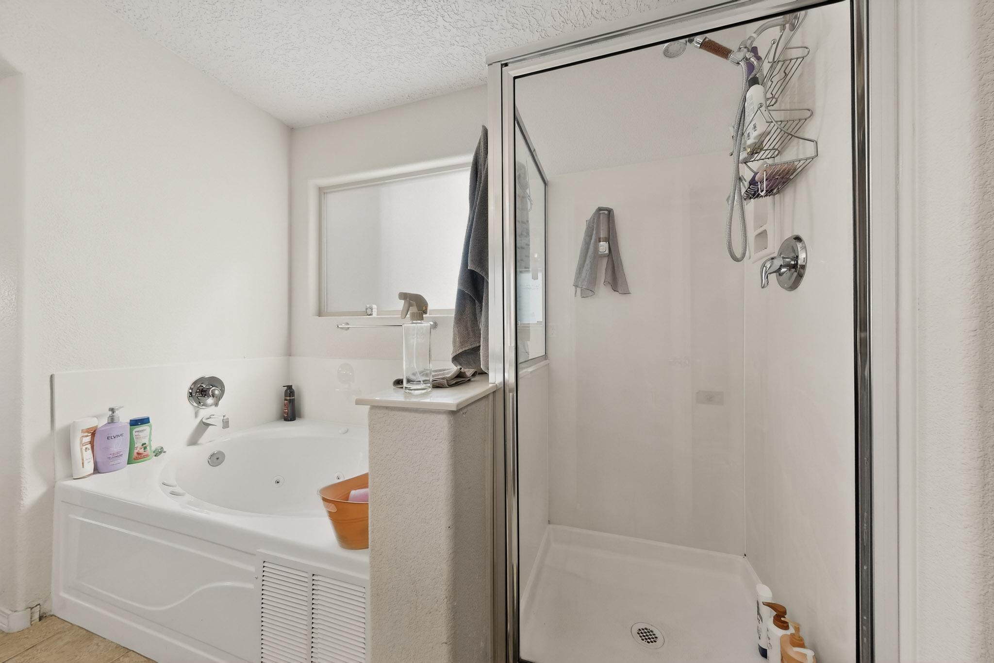 2103 N Ensenada Circle SE