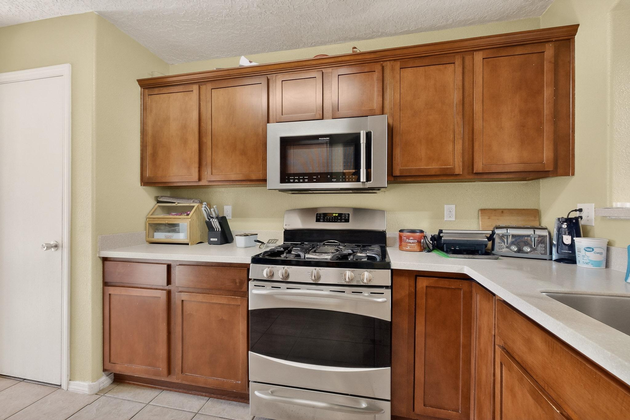 2103 N Ensenada Circle SE