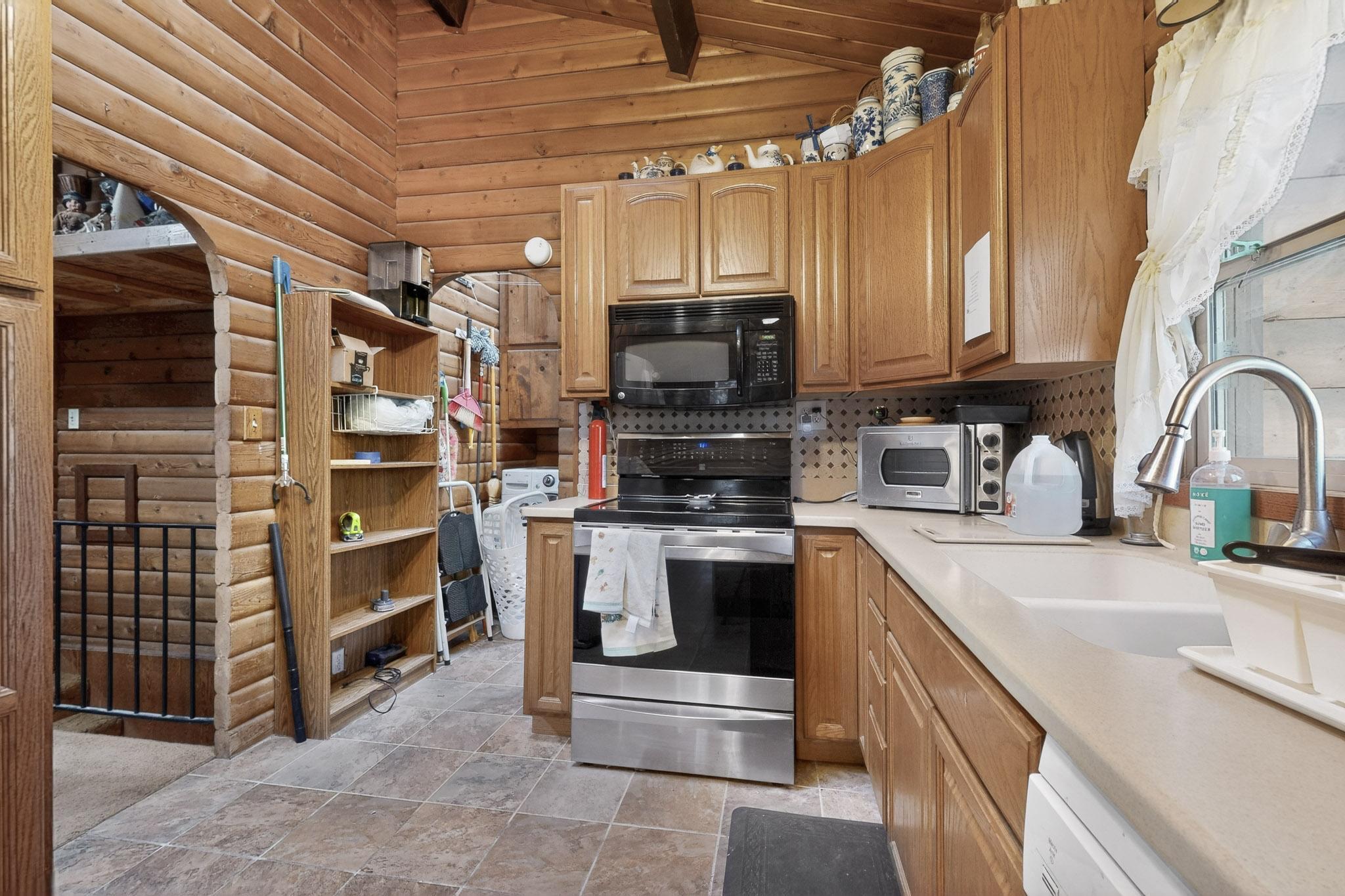 455 Obsidian Road