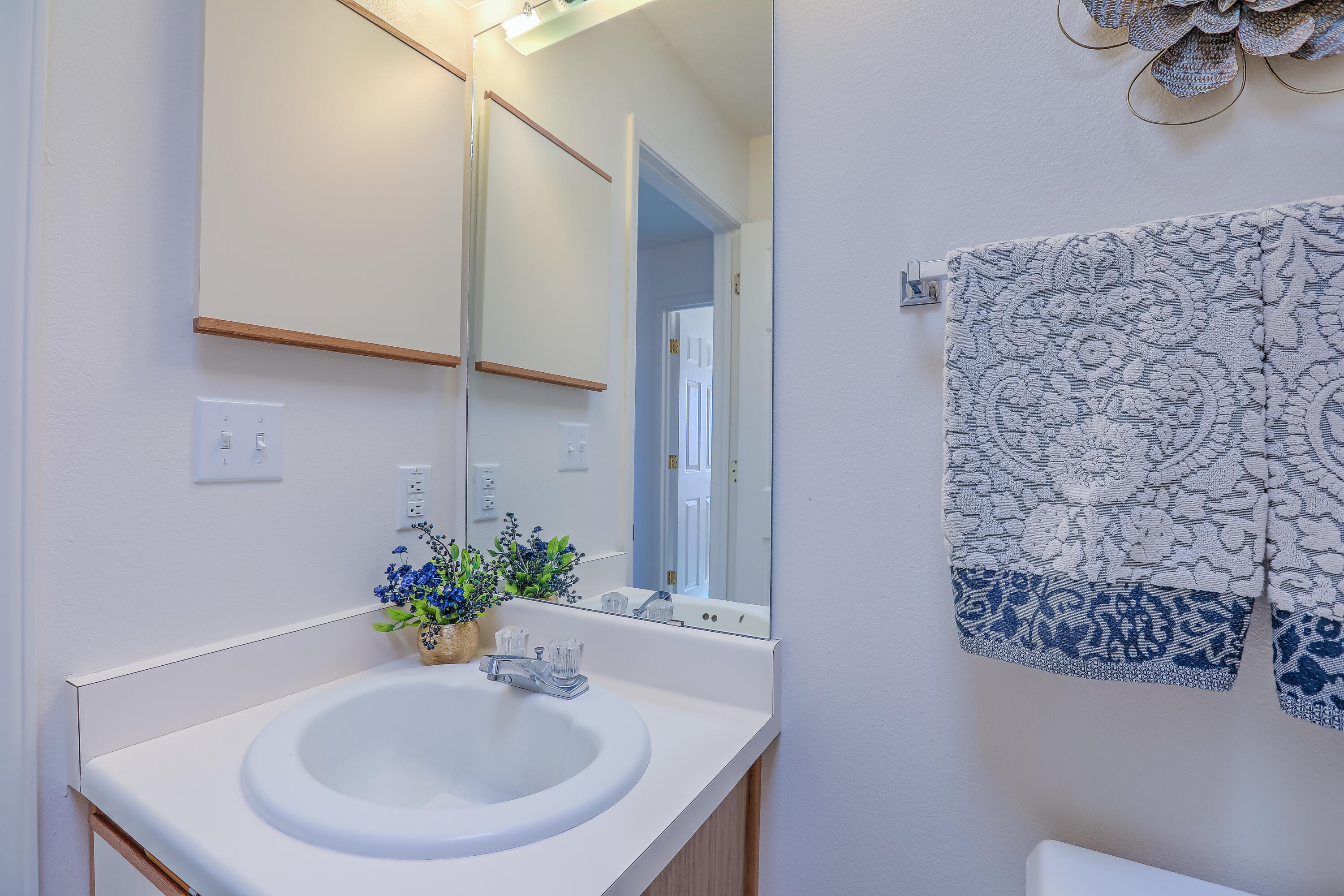 7005 Christopher Court NE