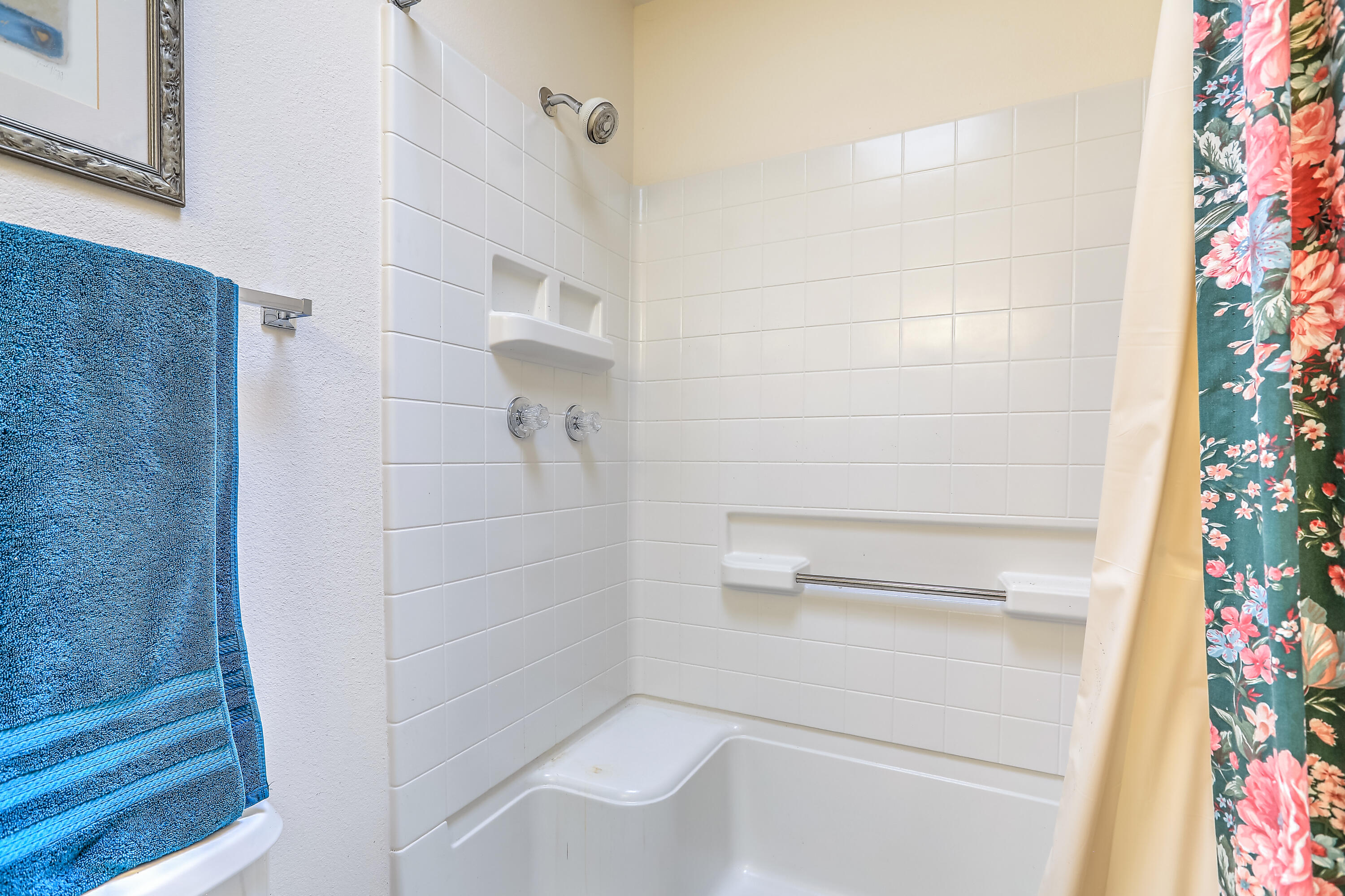 7005 Christopher Court NE