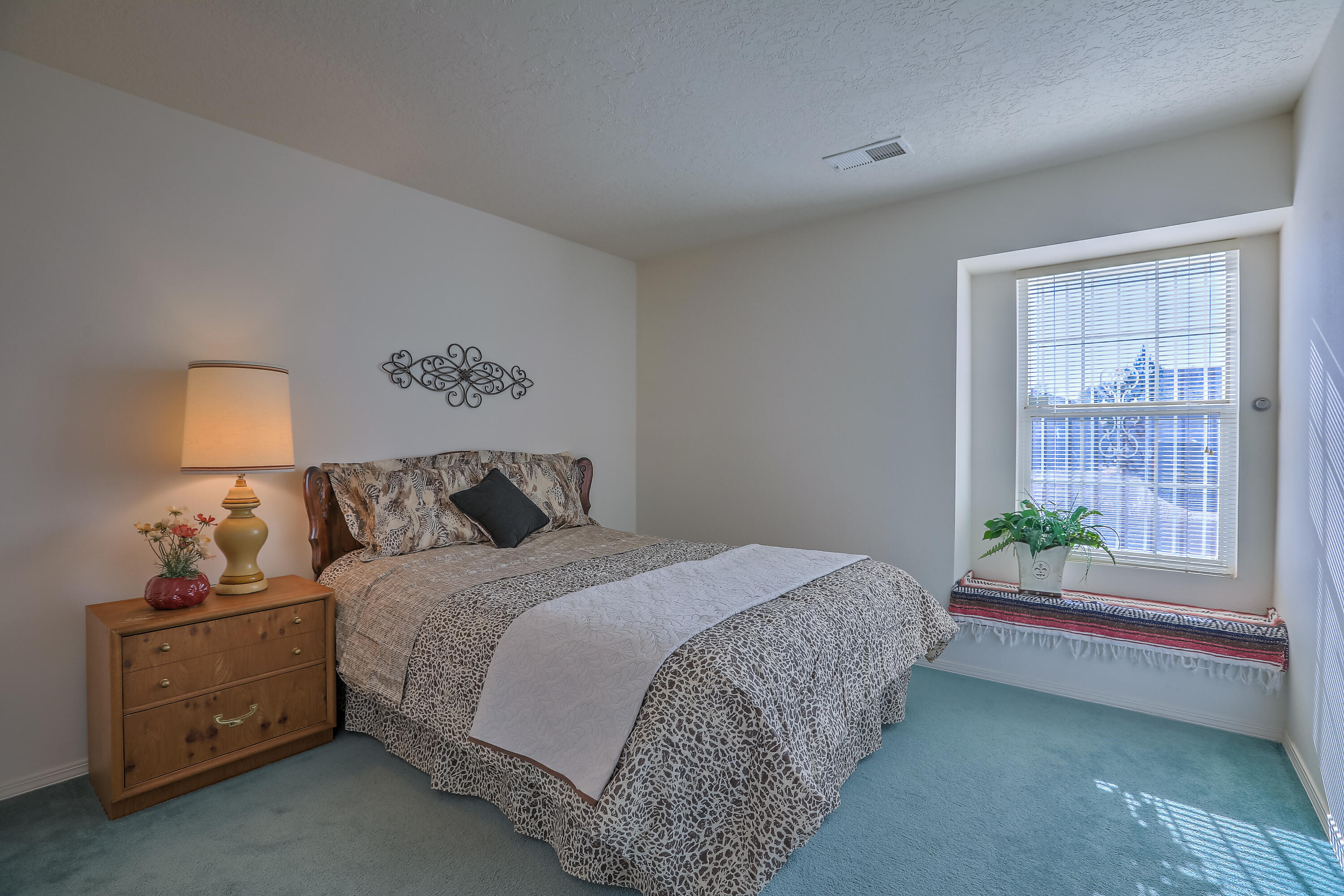 7005 Christopher Court NE