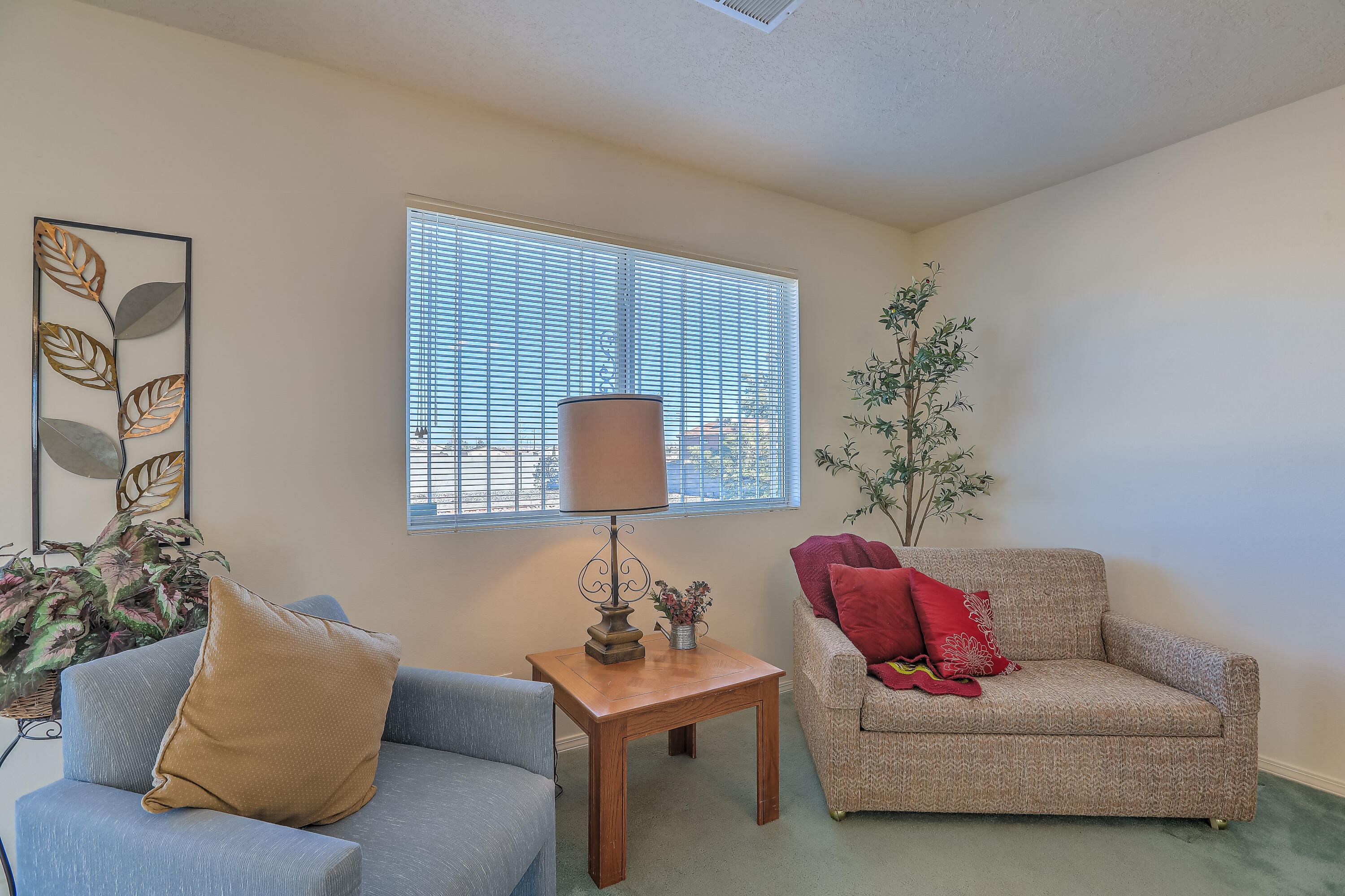 7005 Christopher Court NE