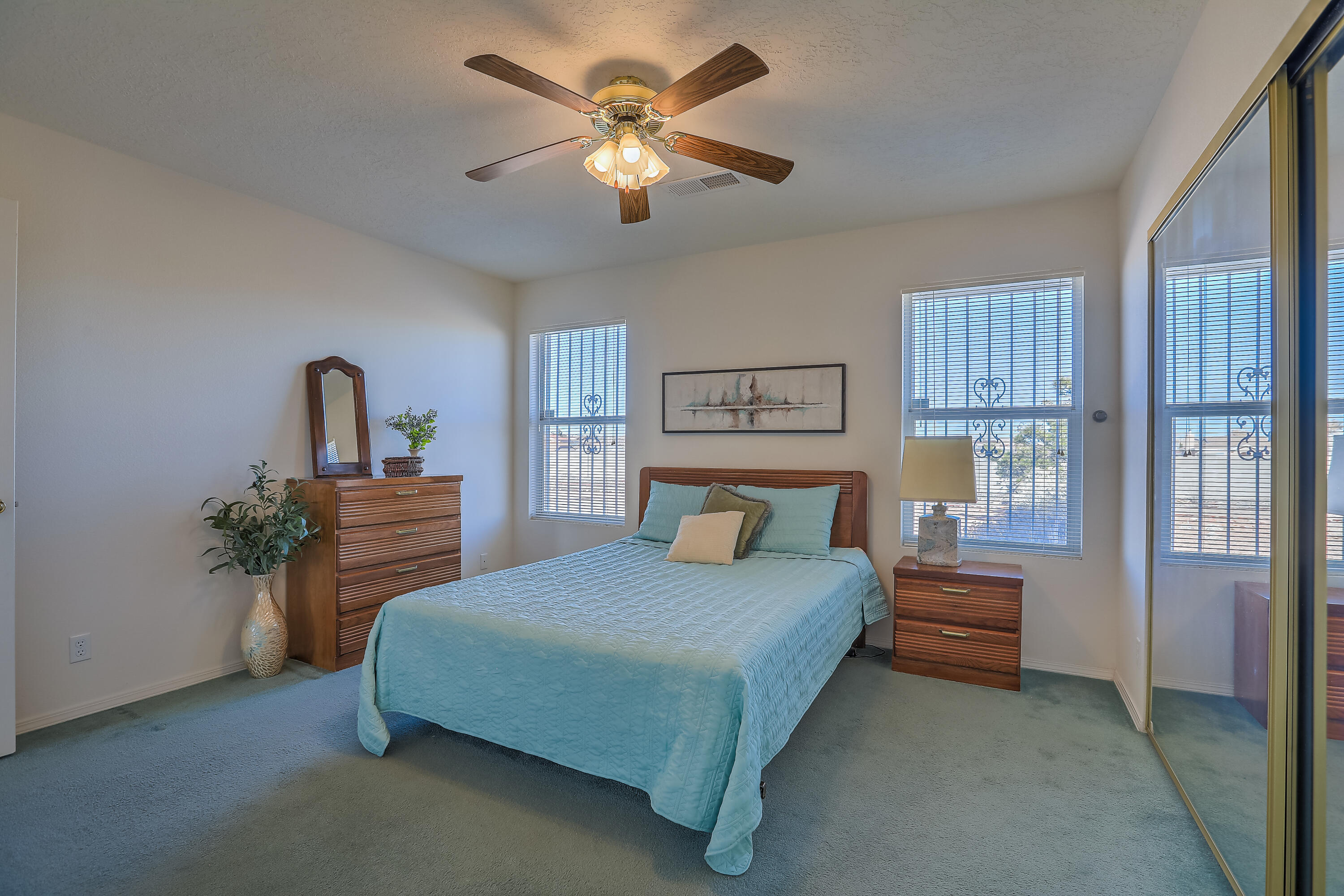 7005 Christopher Court NE