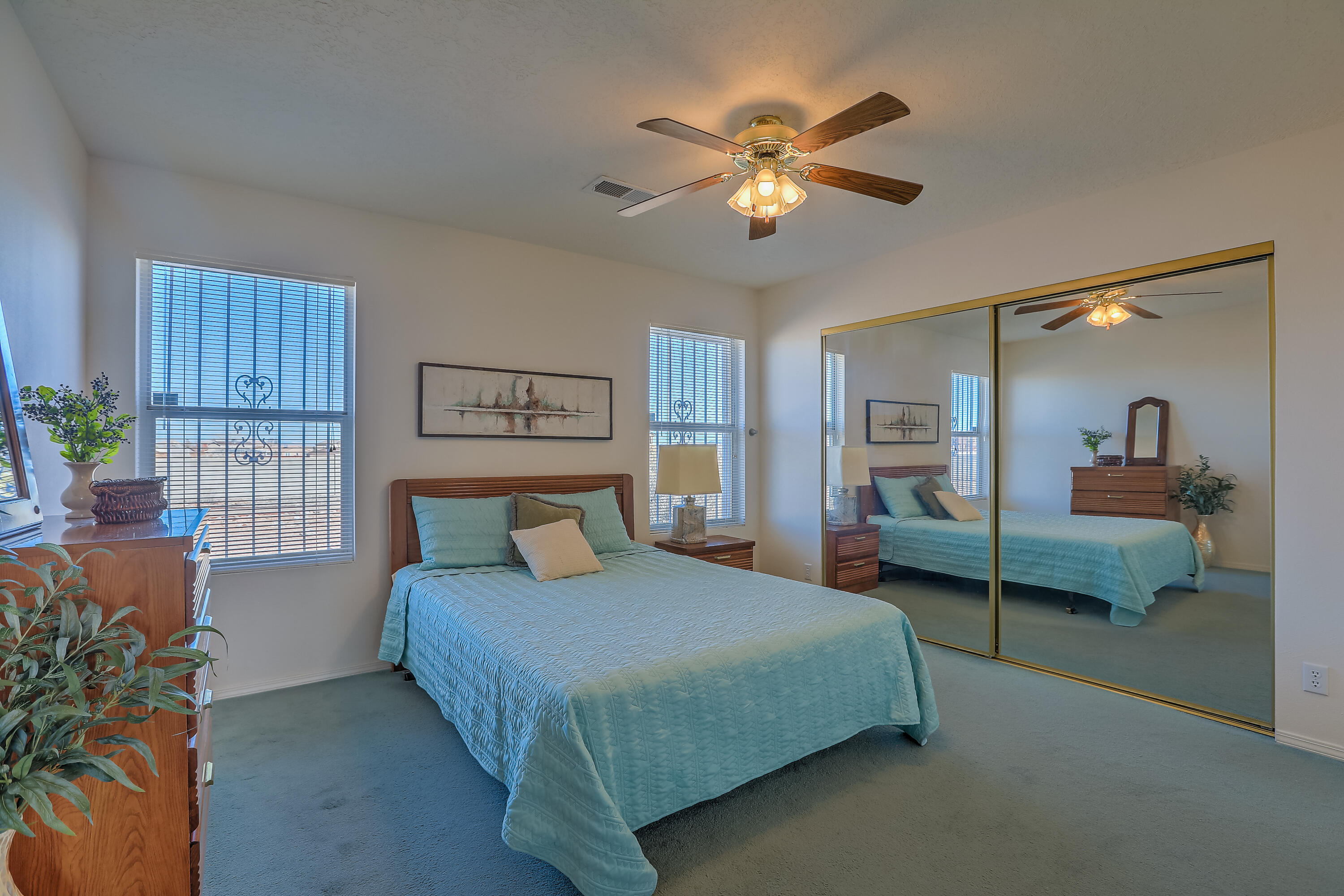 7005 Christopher Court NE