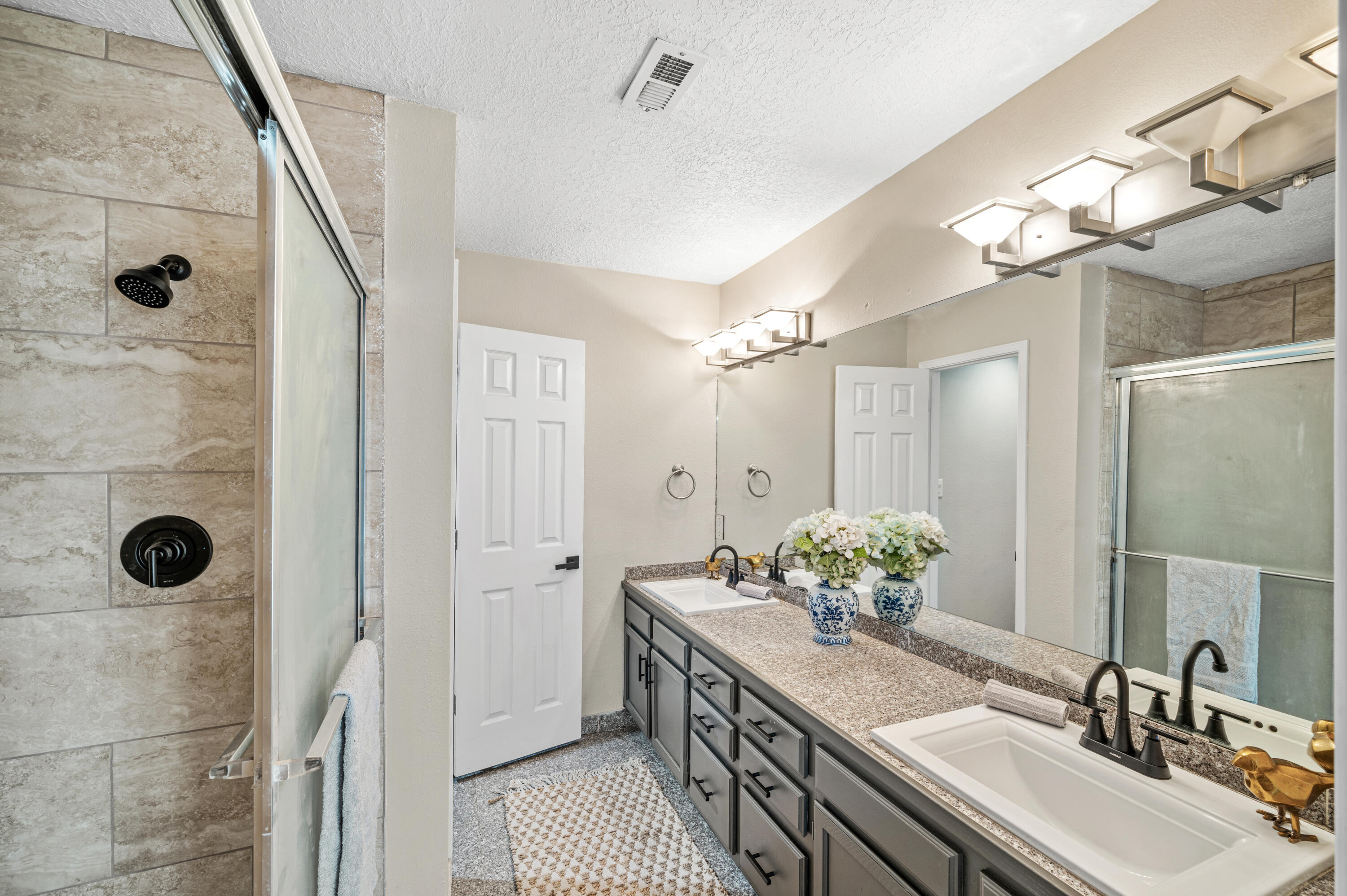 4040 Painted Pony Circle