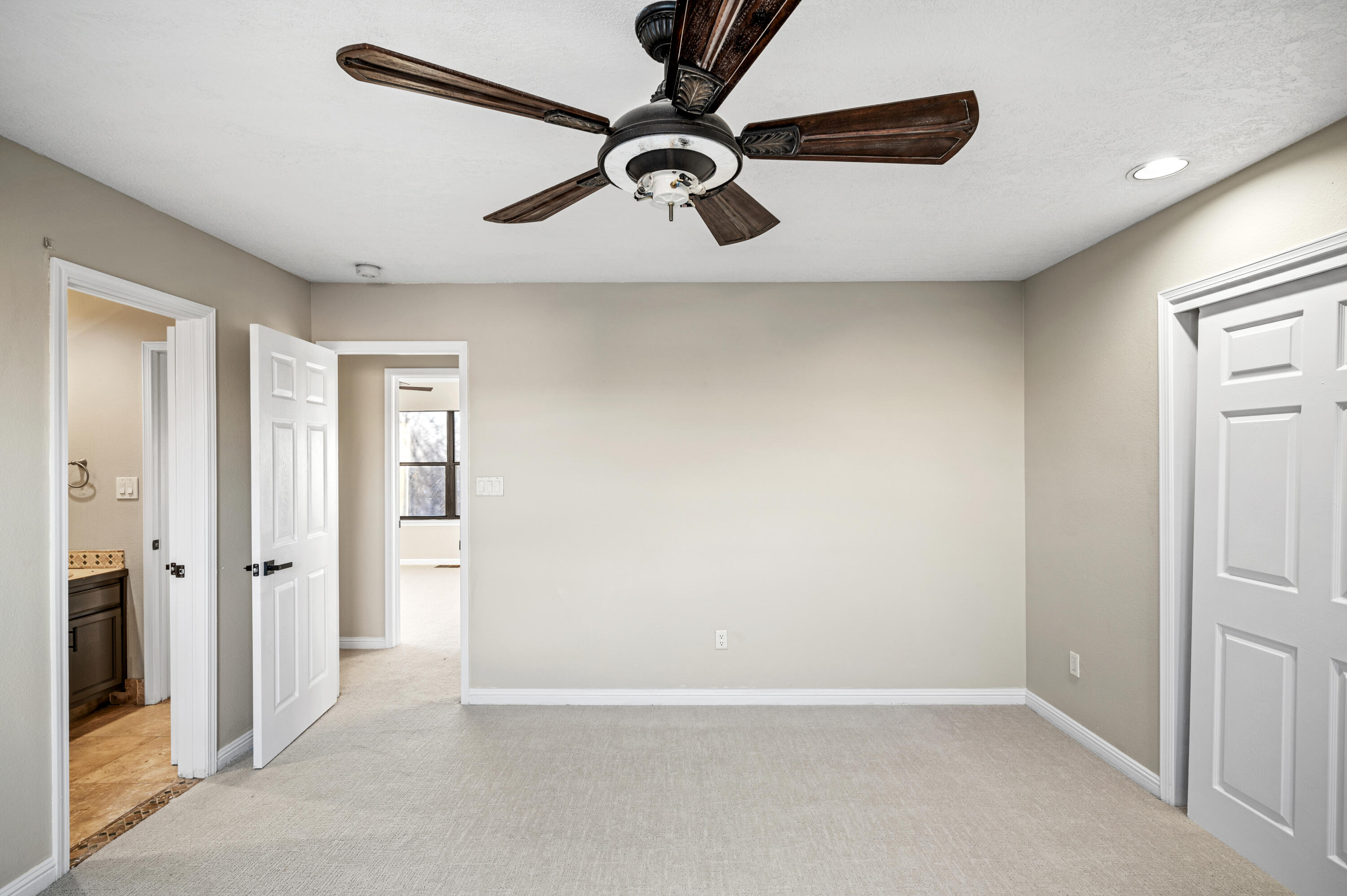 4040 Painted Pony Circle