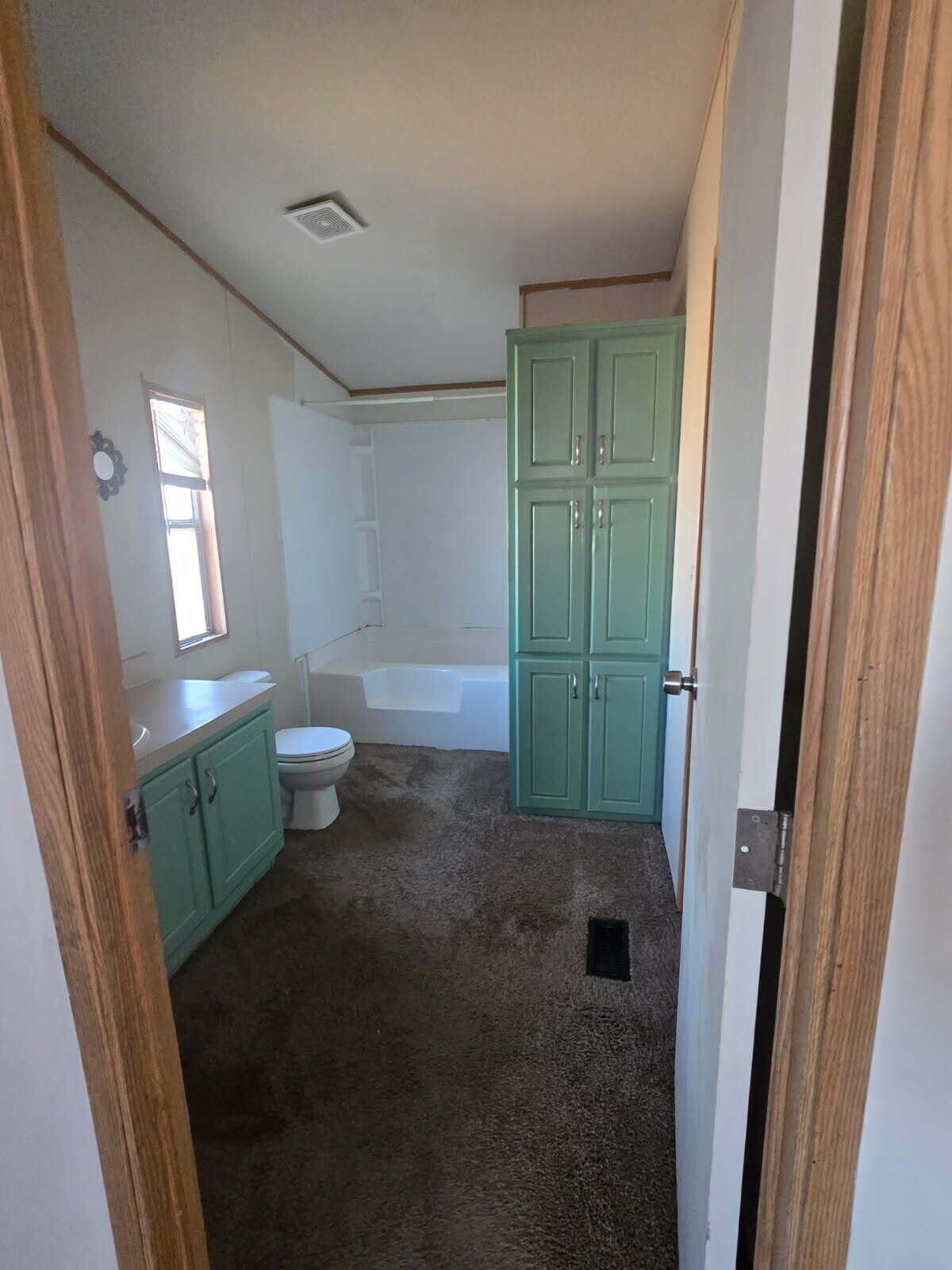 120 Westcourt Place NW