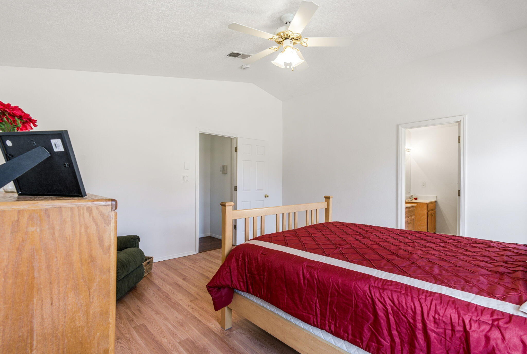 9604 Palomita Court NW