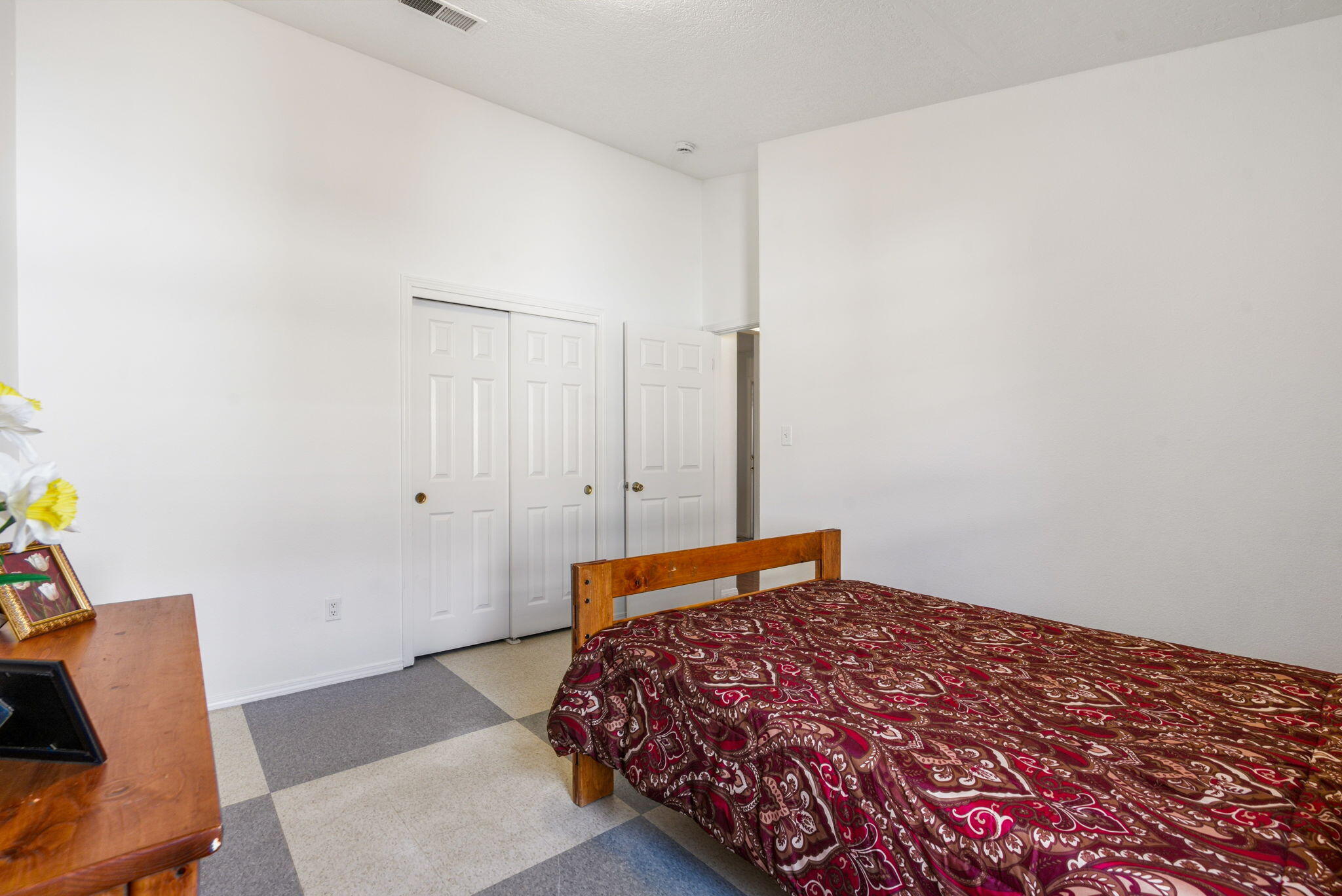 9604 Palomita Court NW