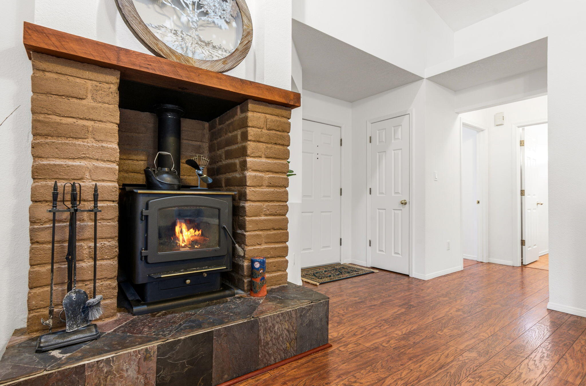 9604 Palomita Court NW