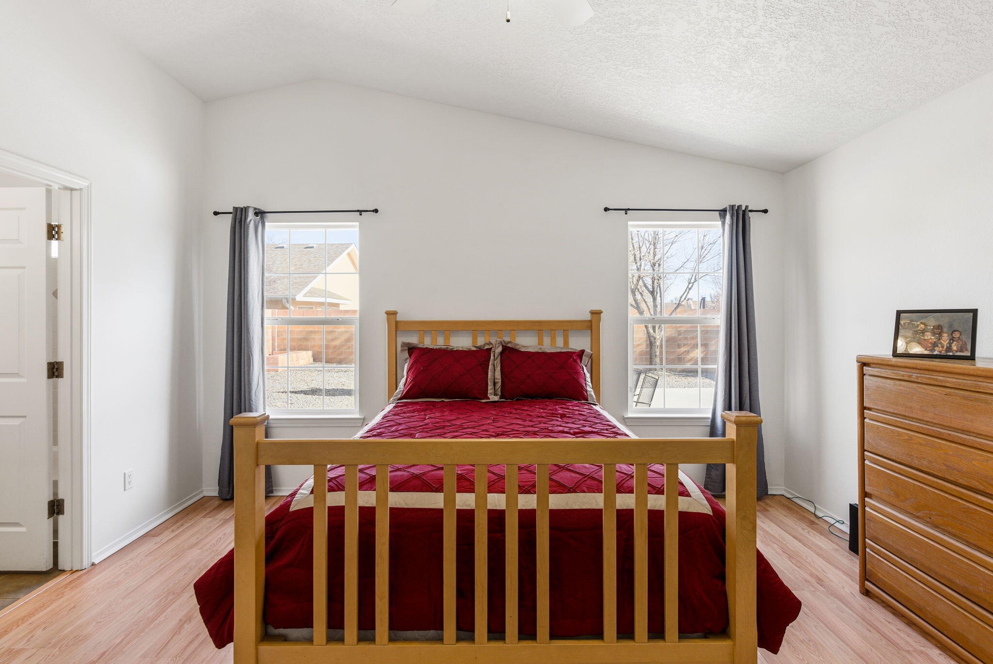 9604 Palomita Court NW