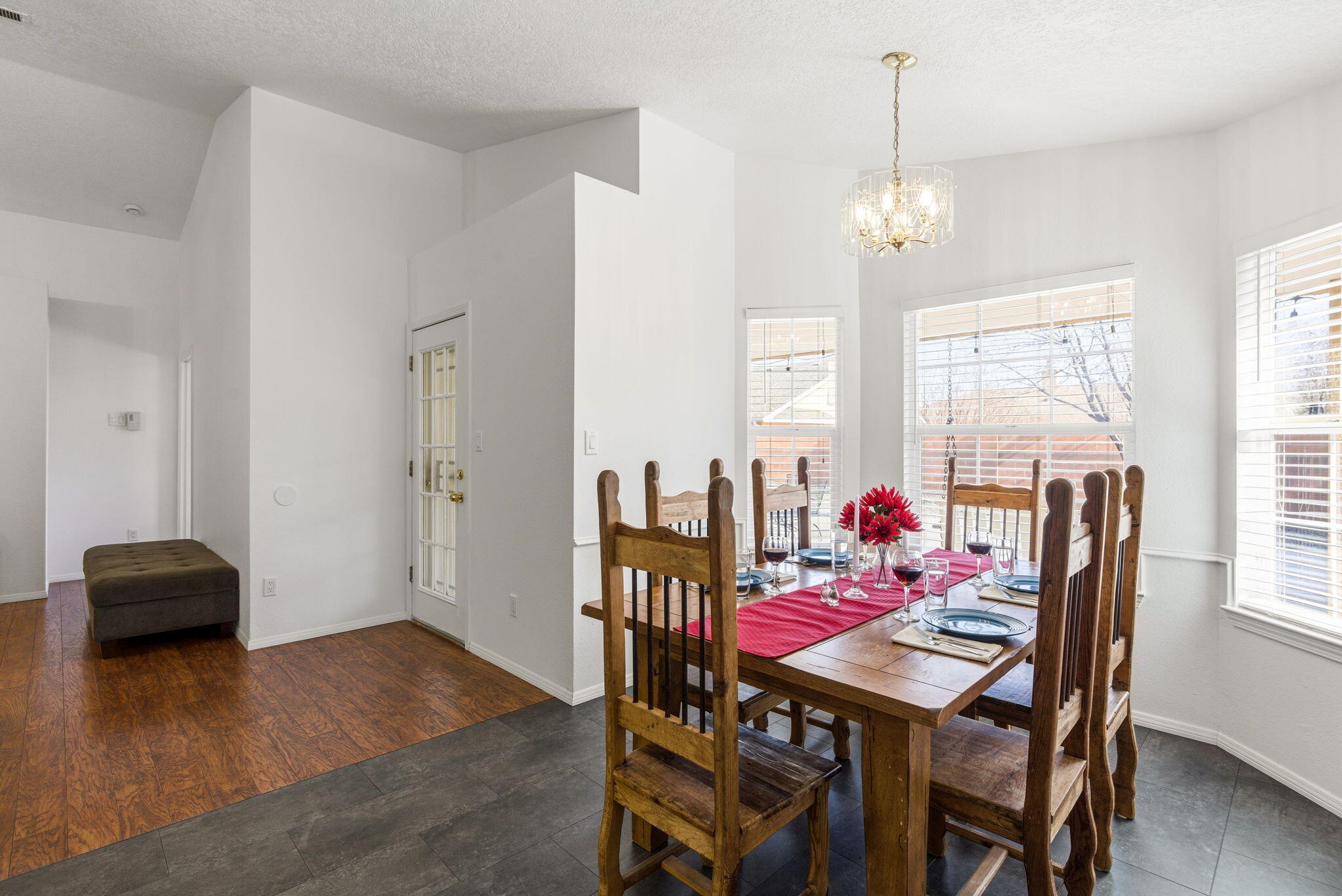 9604 Palomita Court NW