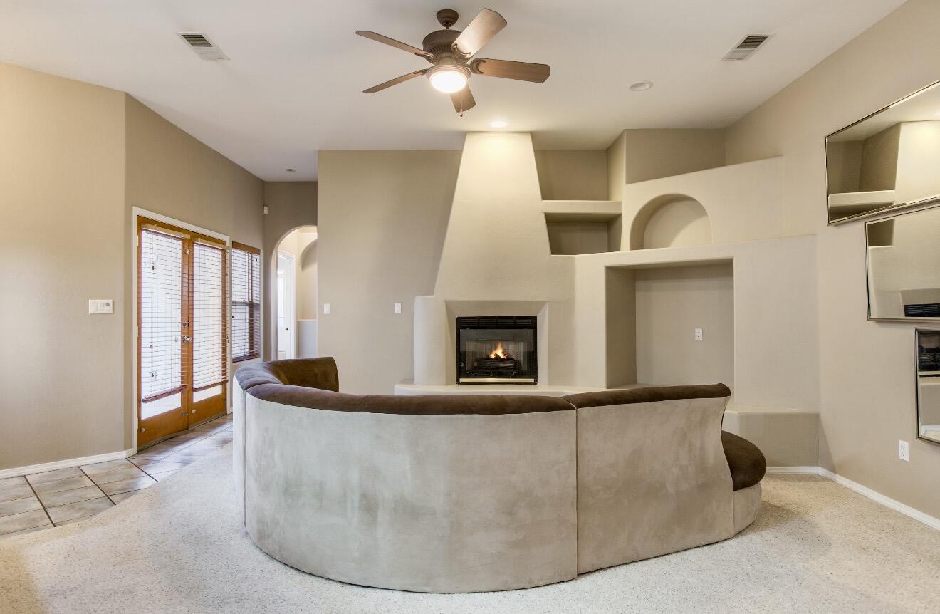 4709 Spanish Sun Avenue NE