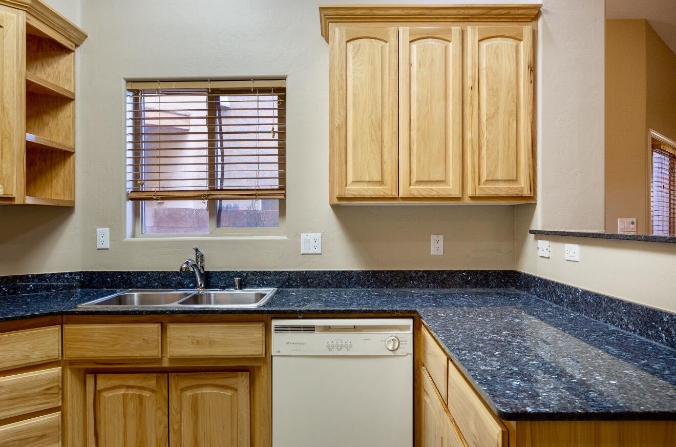 4709 Spanish Sun Avenue NE