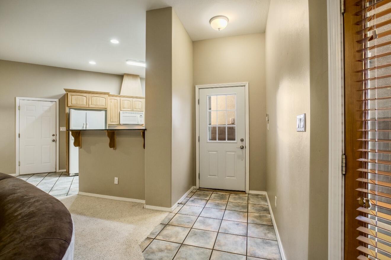 4709 Spanish Sun Avenue NE