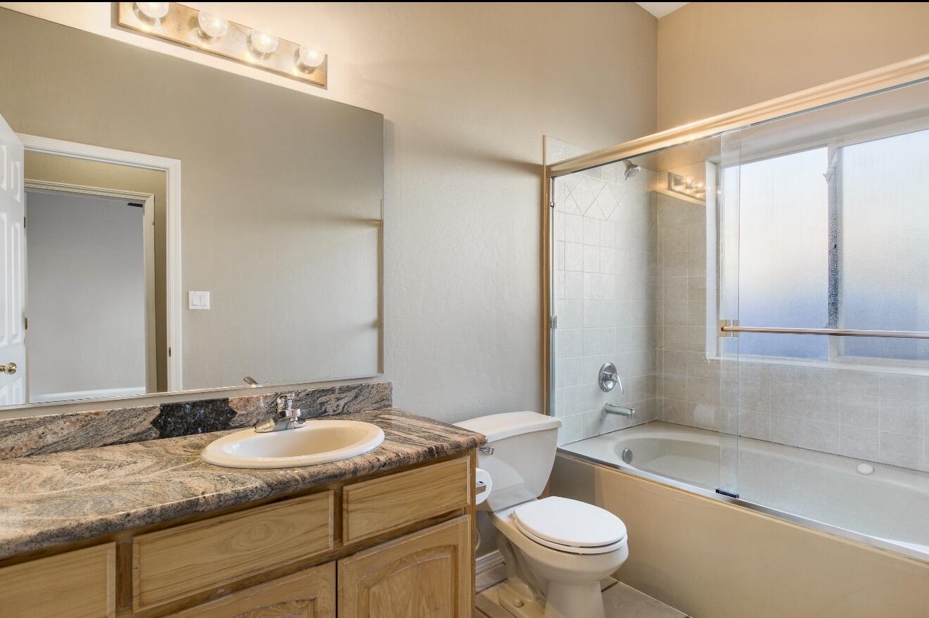 4709 Spanish Sun Avenue NE