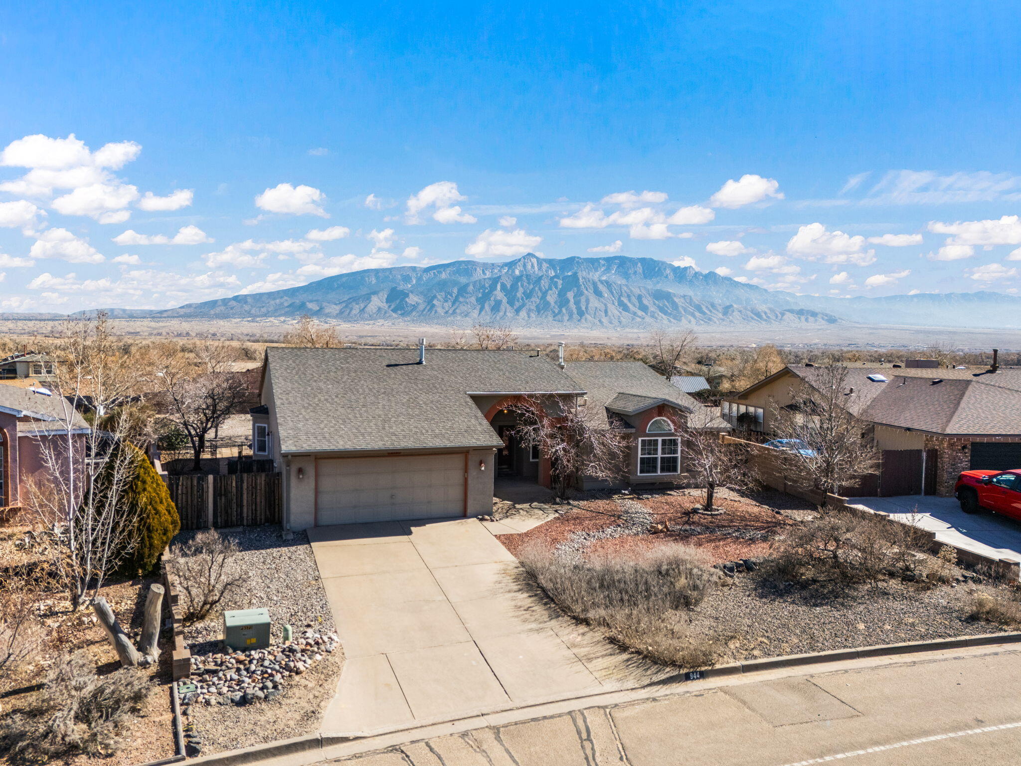 944 Canvasback Road NE