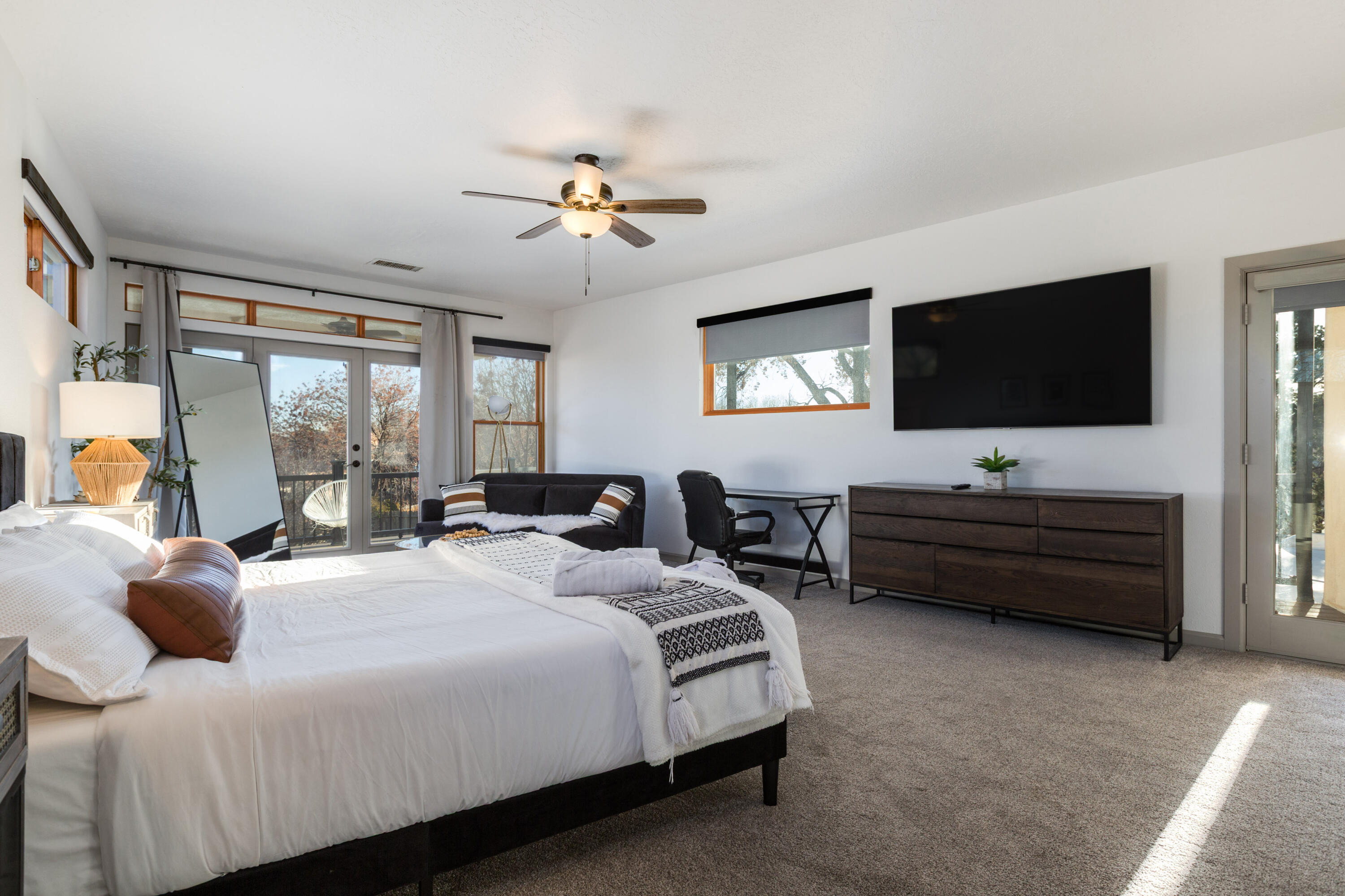 3212 Calle De Estella NW