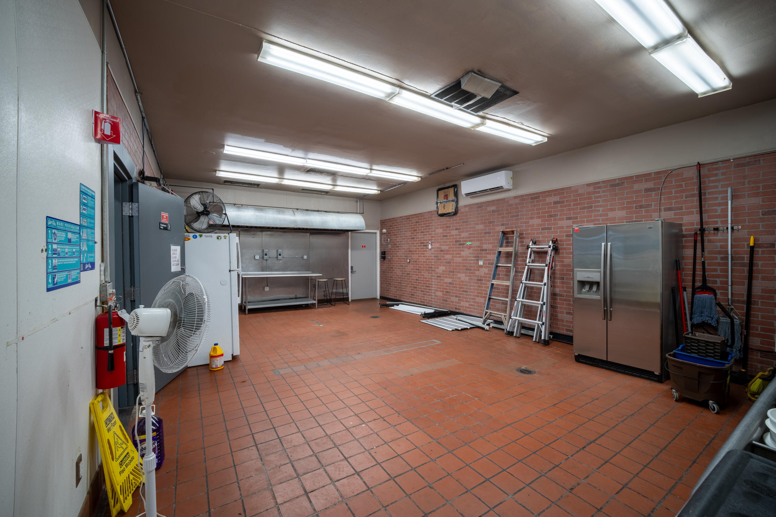 1520 Lomas Boulevard NW