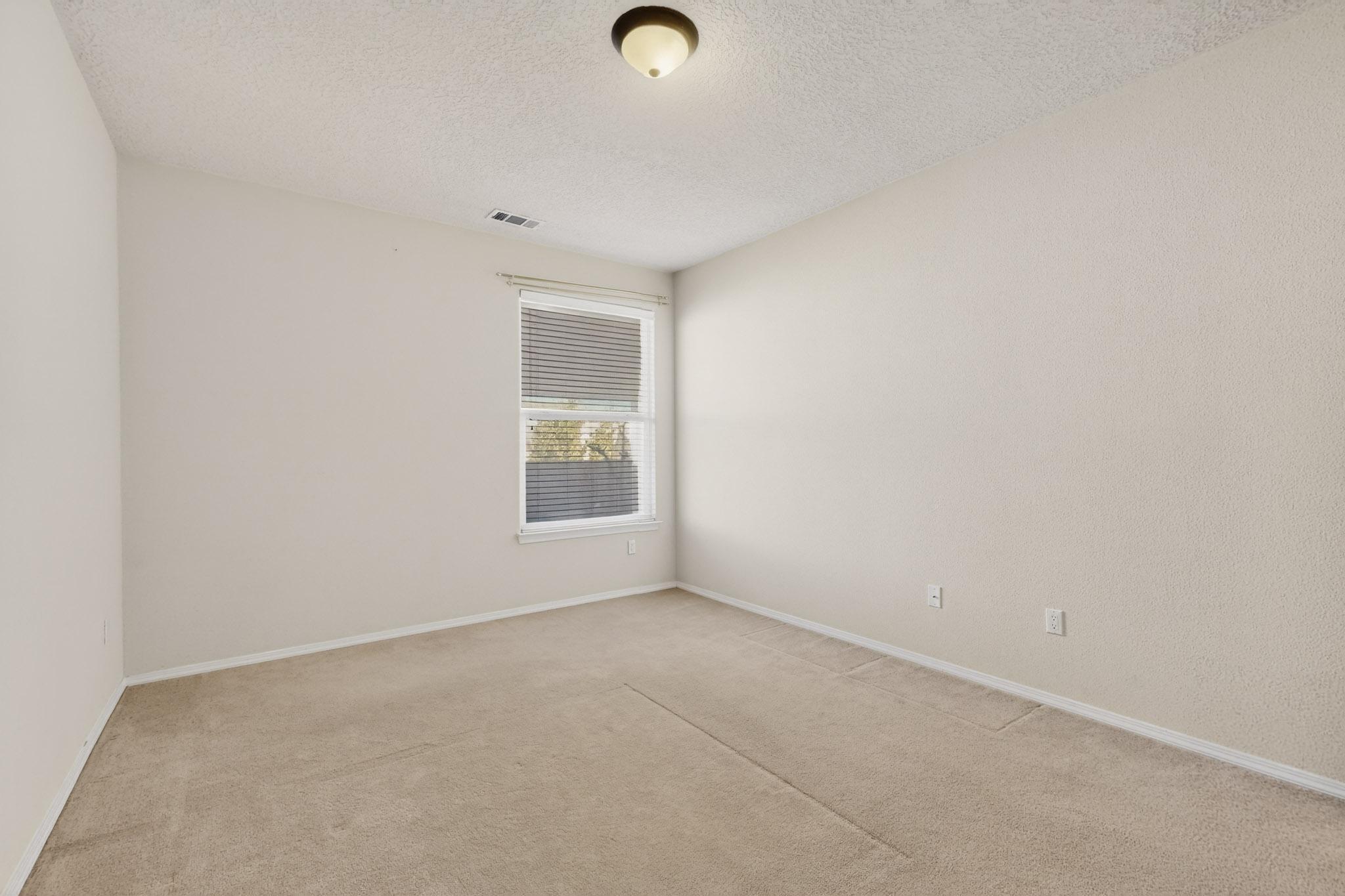 1924 Tapatio Street SE