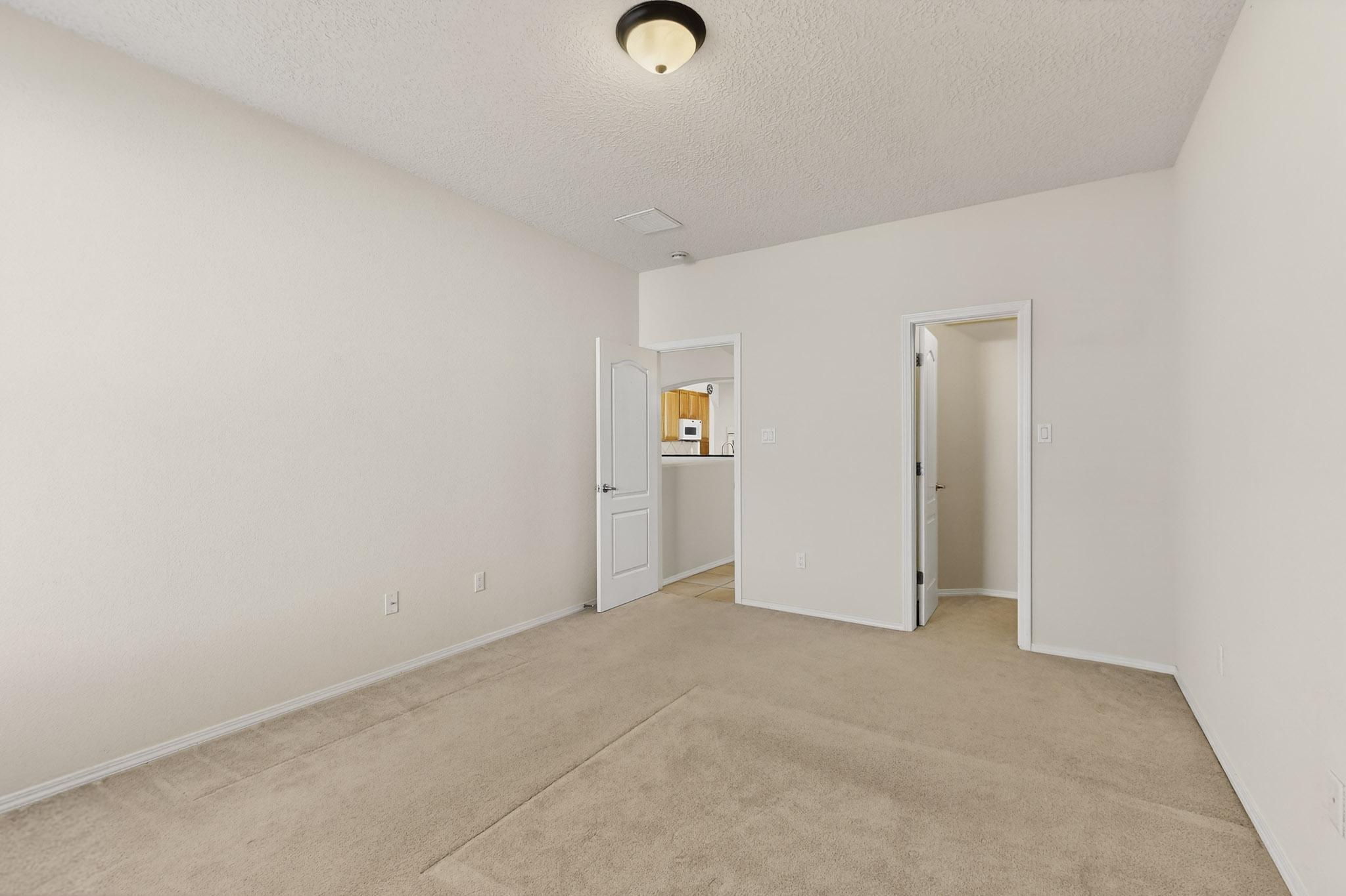 1924 Tapatio Street SE