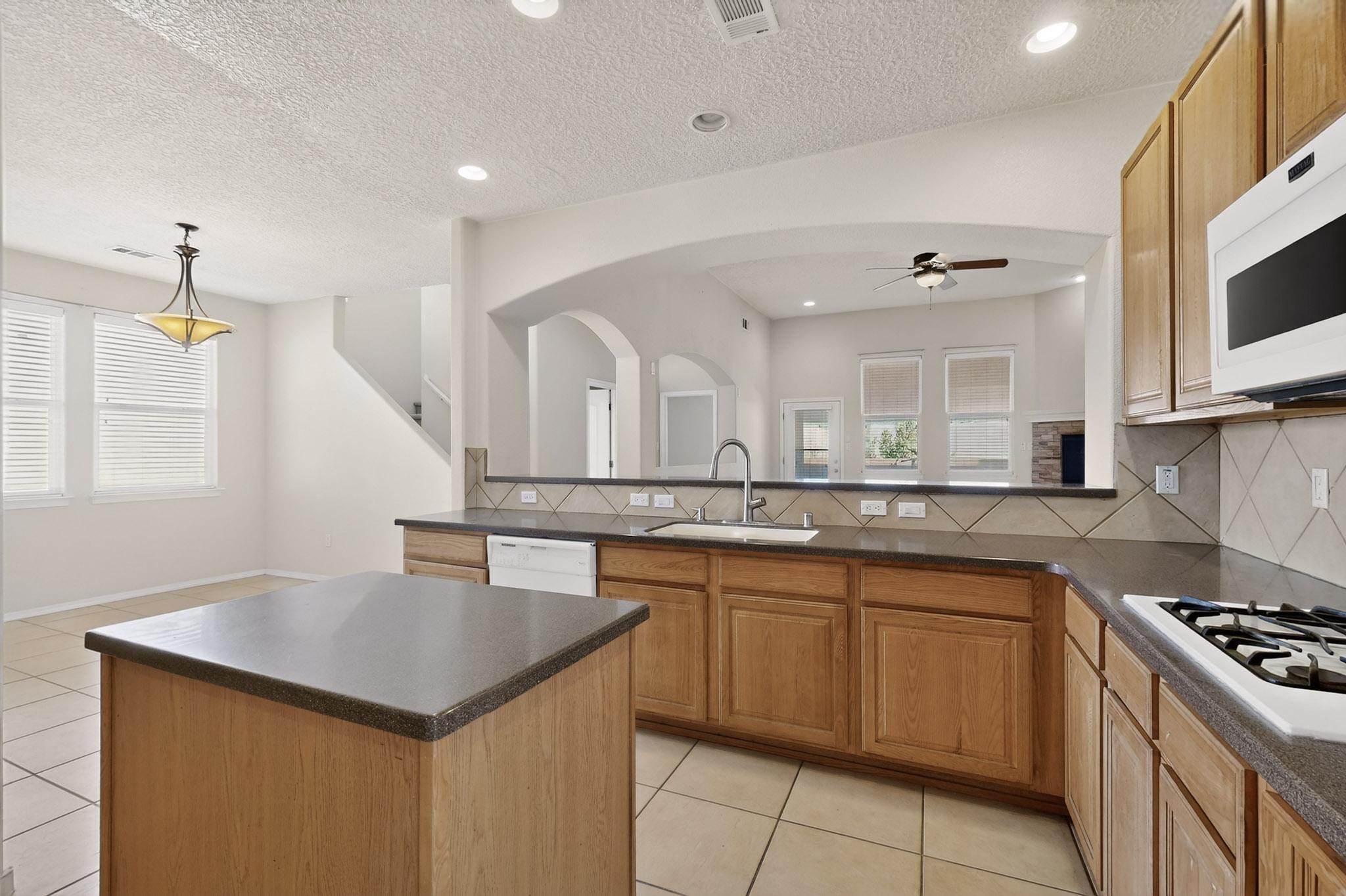 1924 Tapatio Street SE