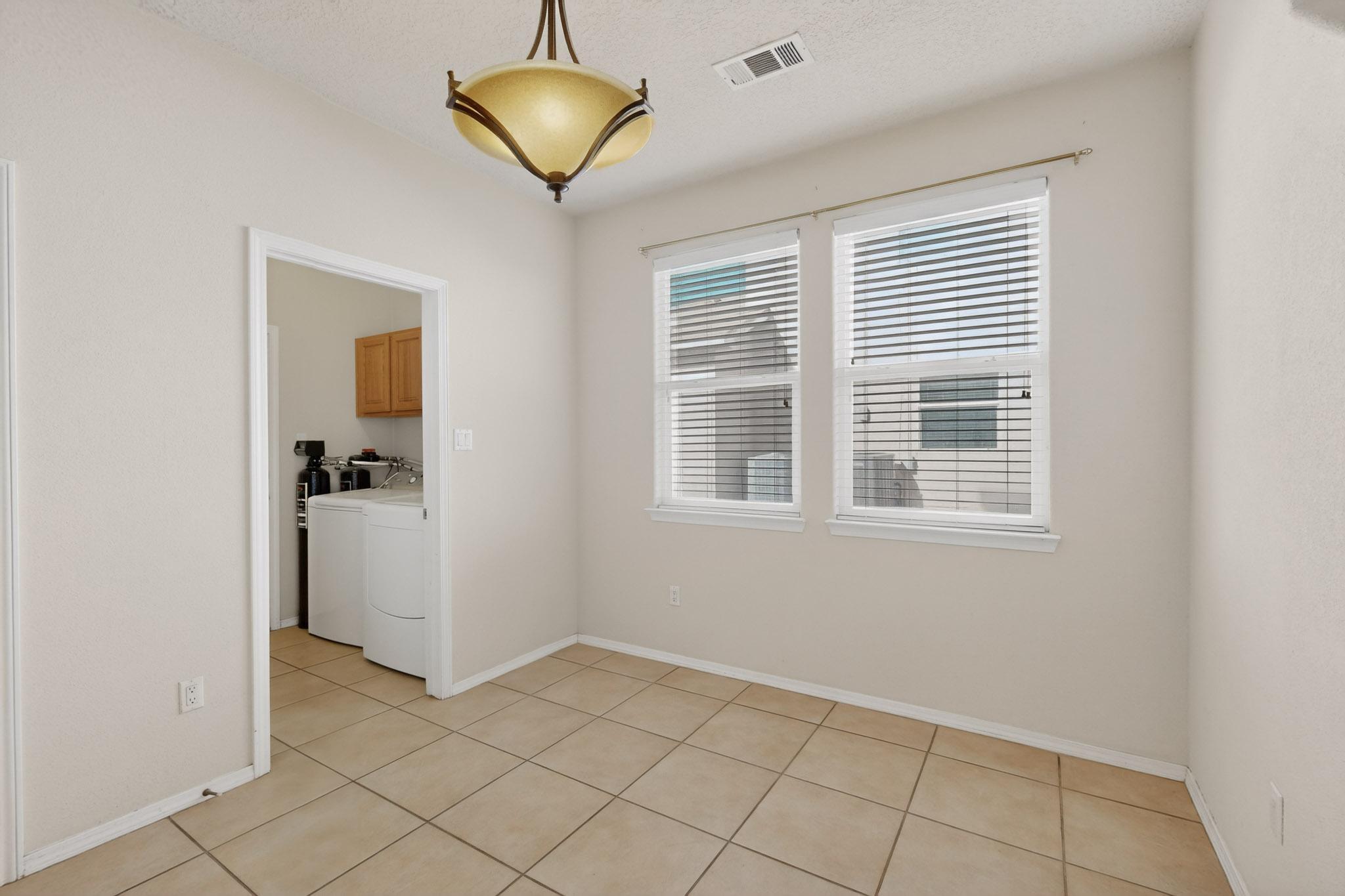 1924 Tapatio Street SE