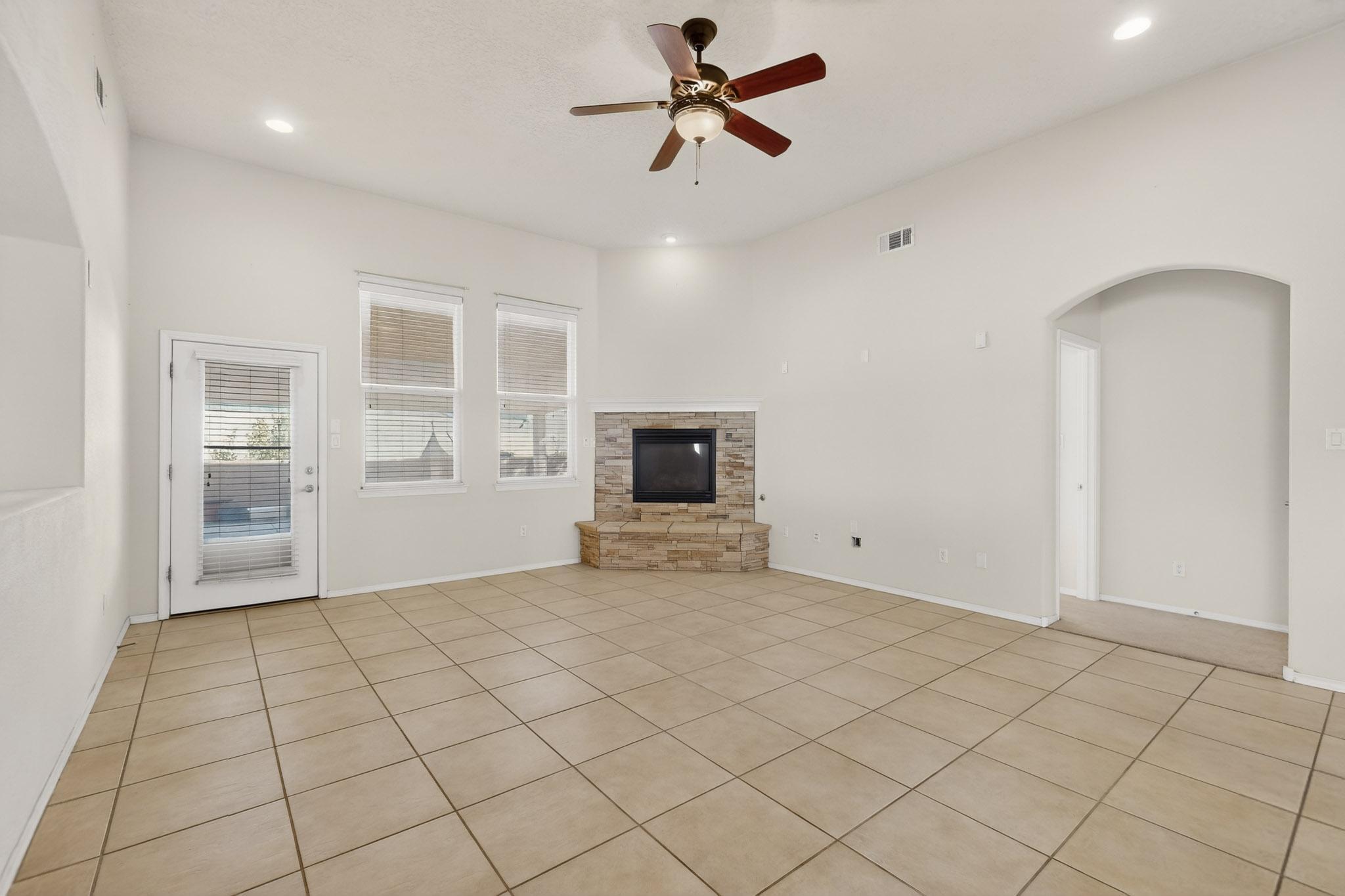 1924 Tapatio Street SE