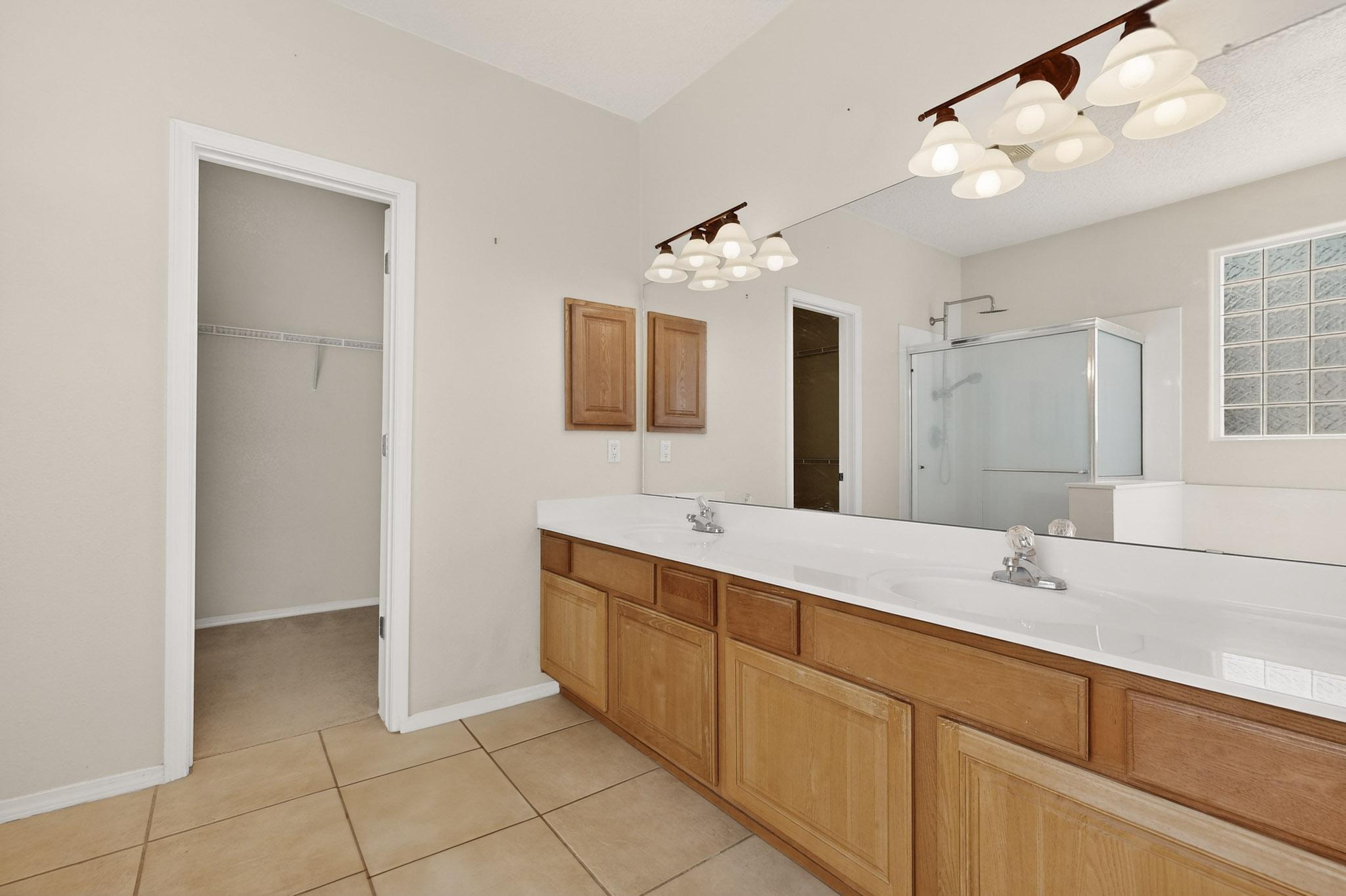 1924 Tapatio Street SE