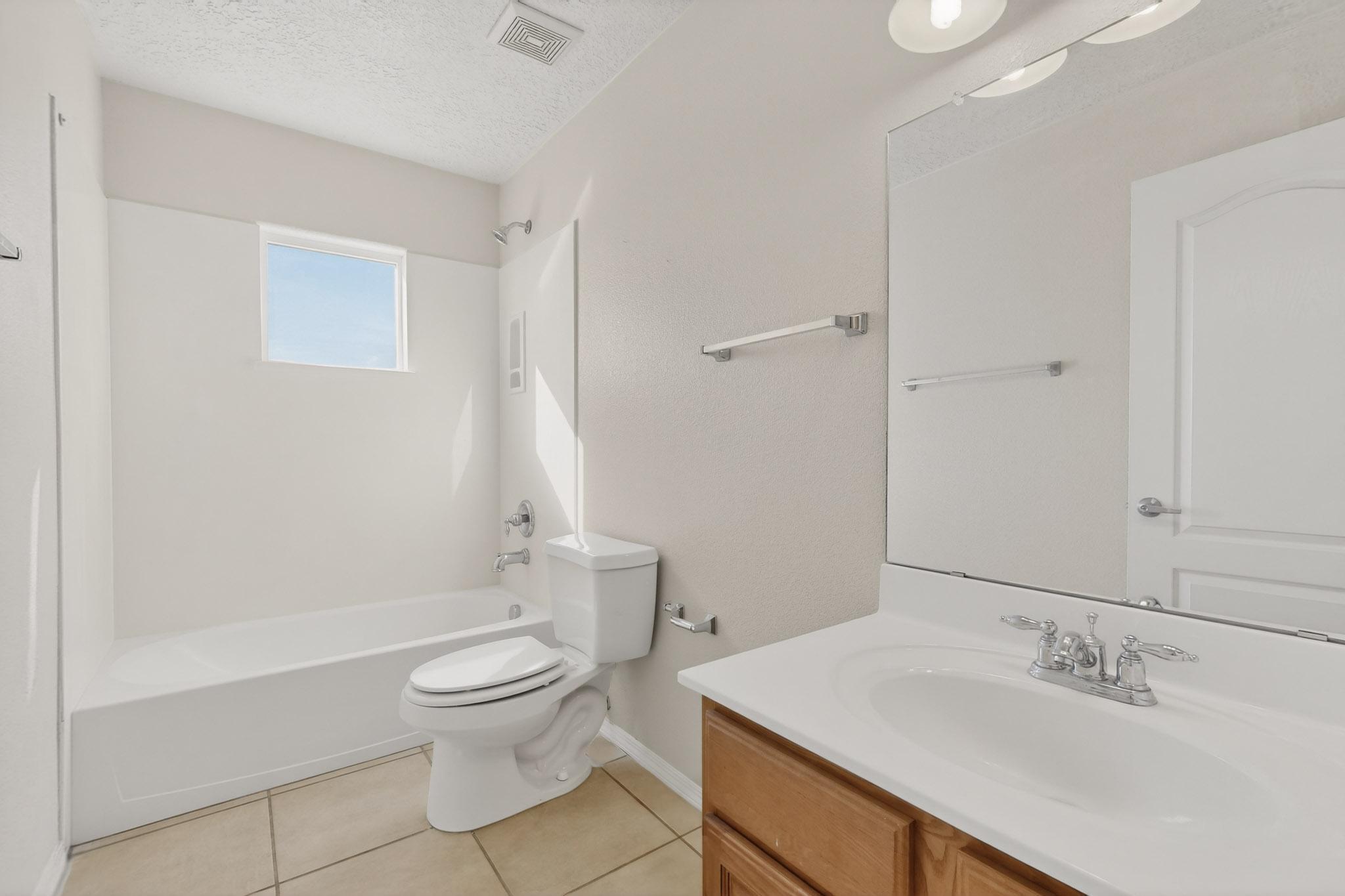 1924 Tapatio Street SE