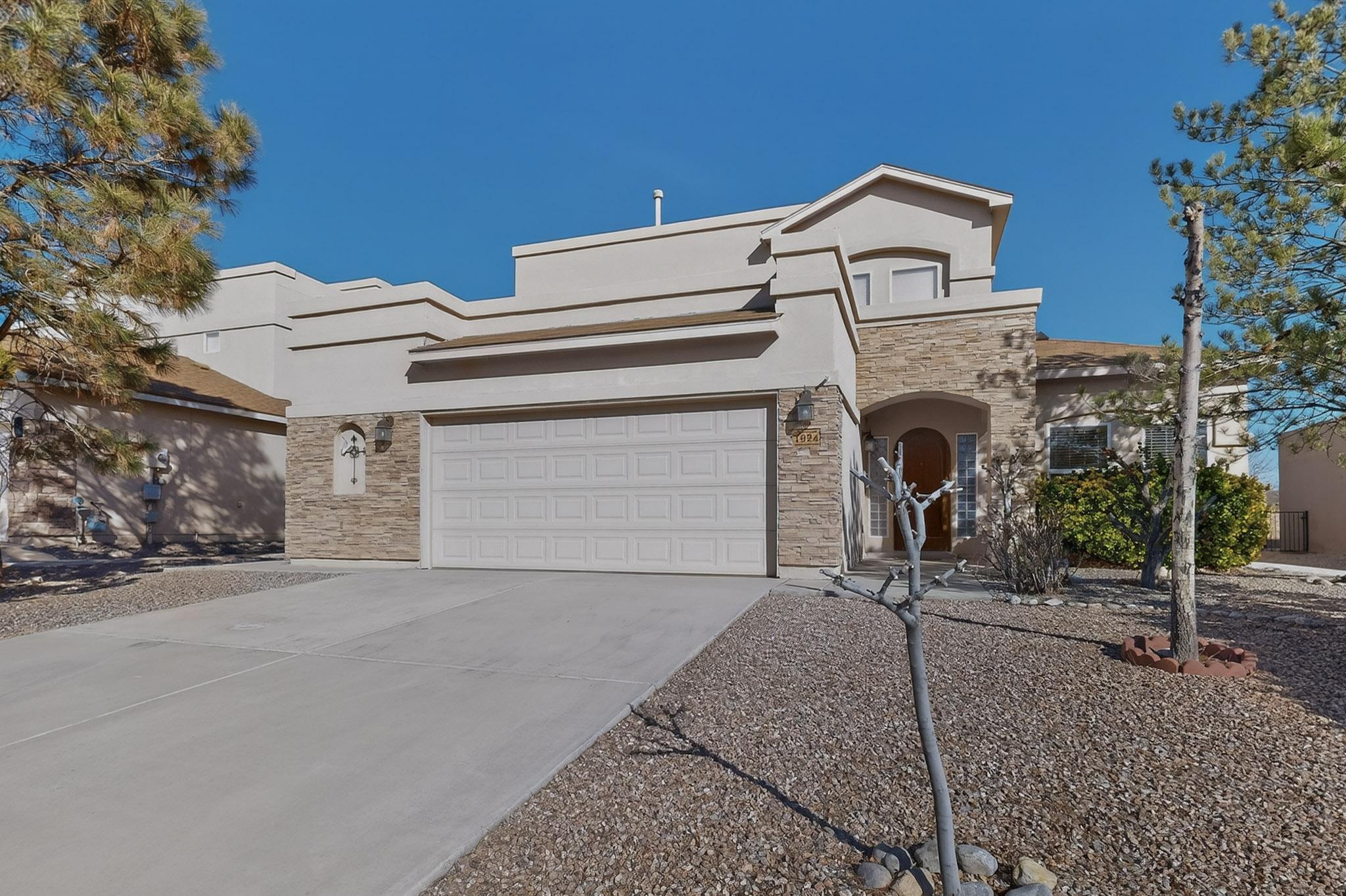 1924 Tapatio Street SE