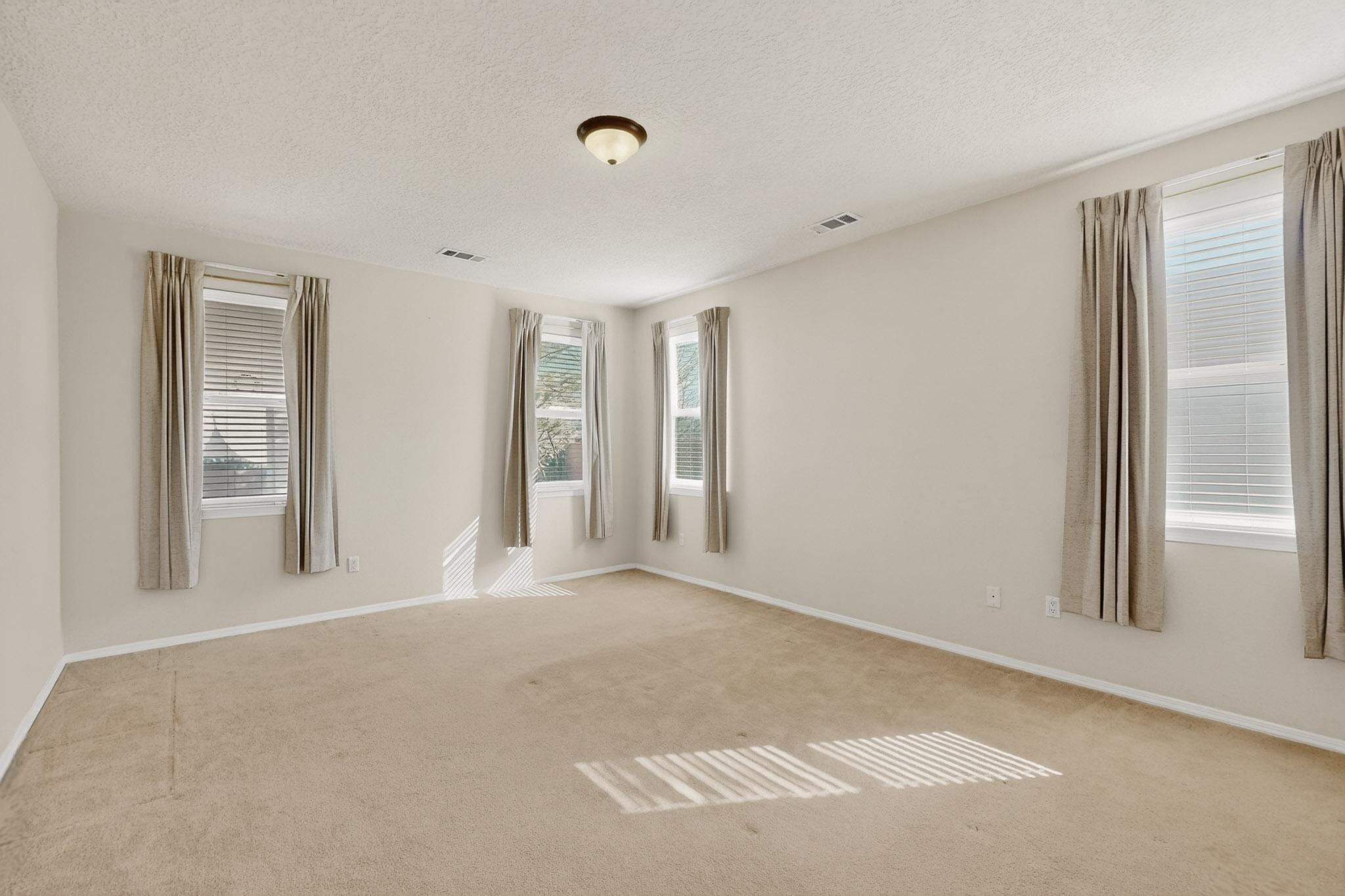 1924 Tapatio Street SE