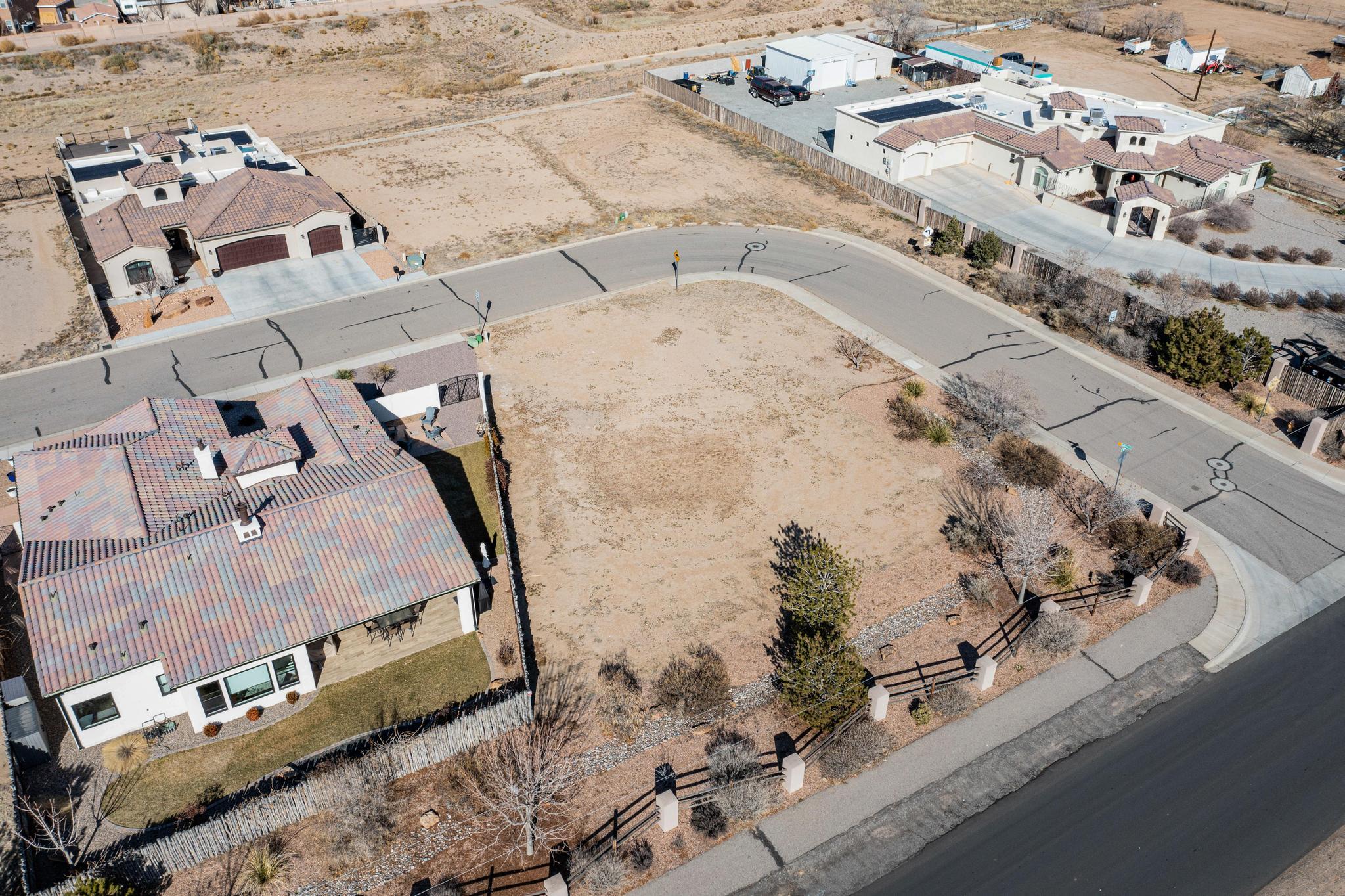 614 Kabrico Court NE