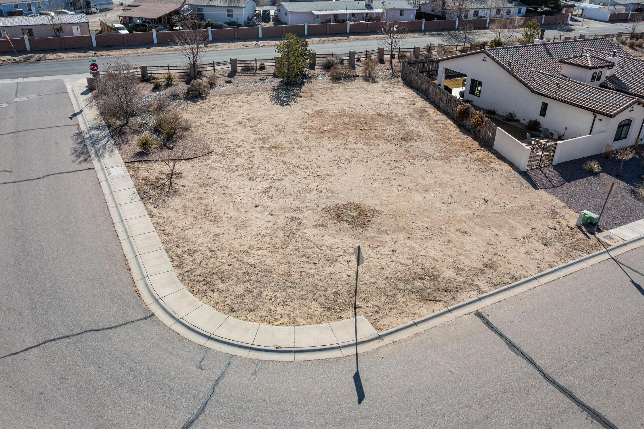 614 Kabrico Court NE