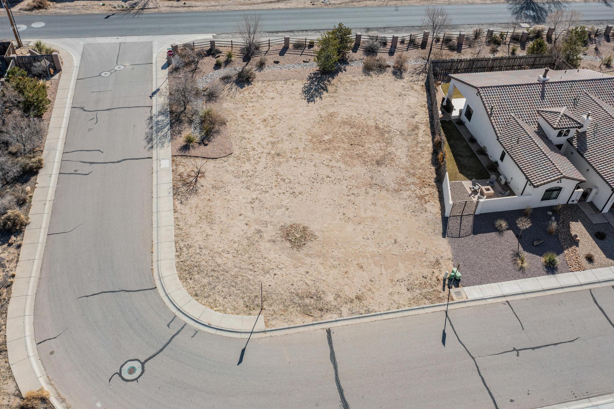 614 Kabrico Court NE