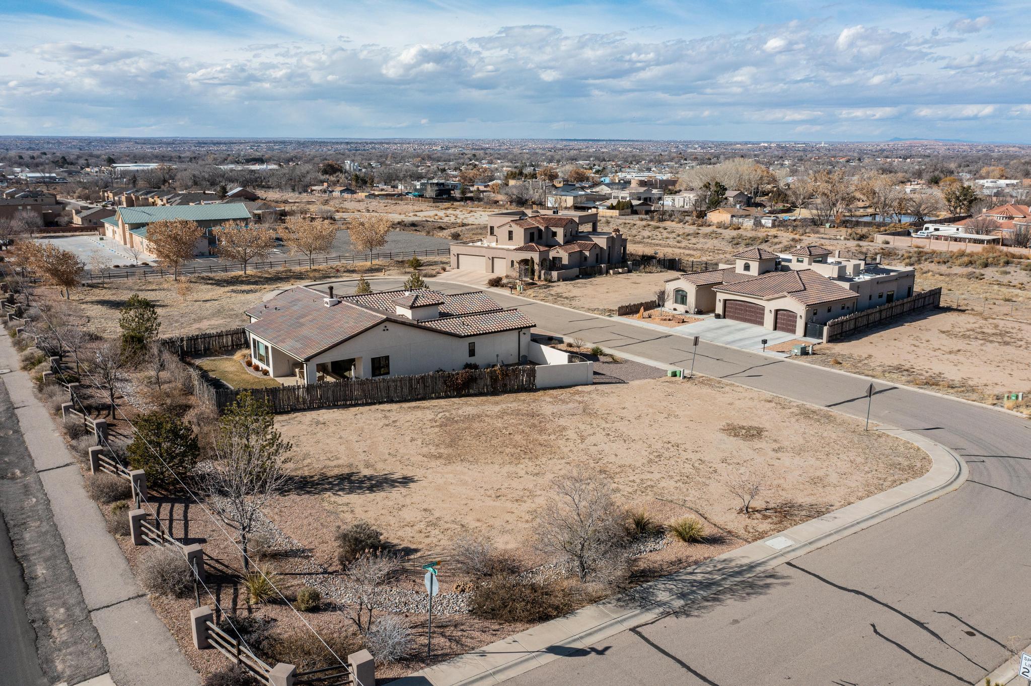 614 Kabrico Court NE