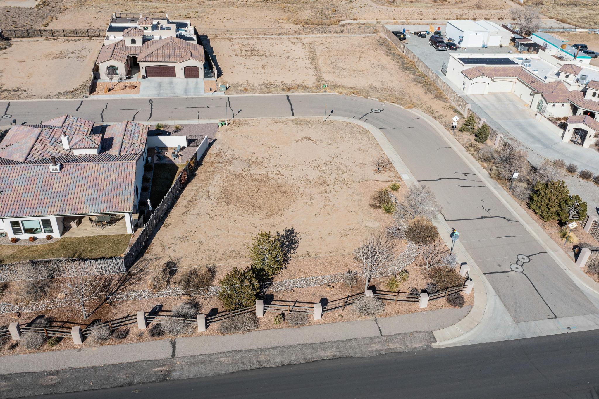 614 Kabrico Court NE