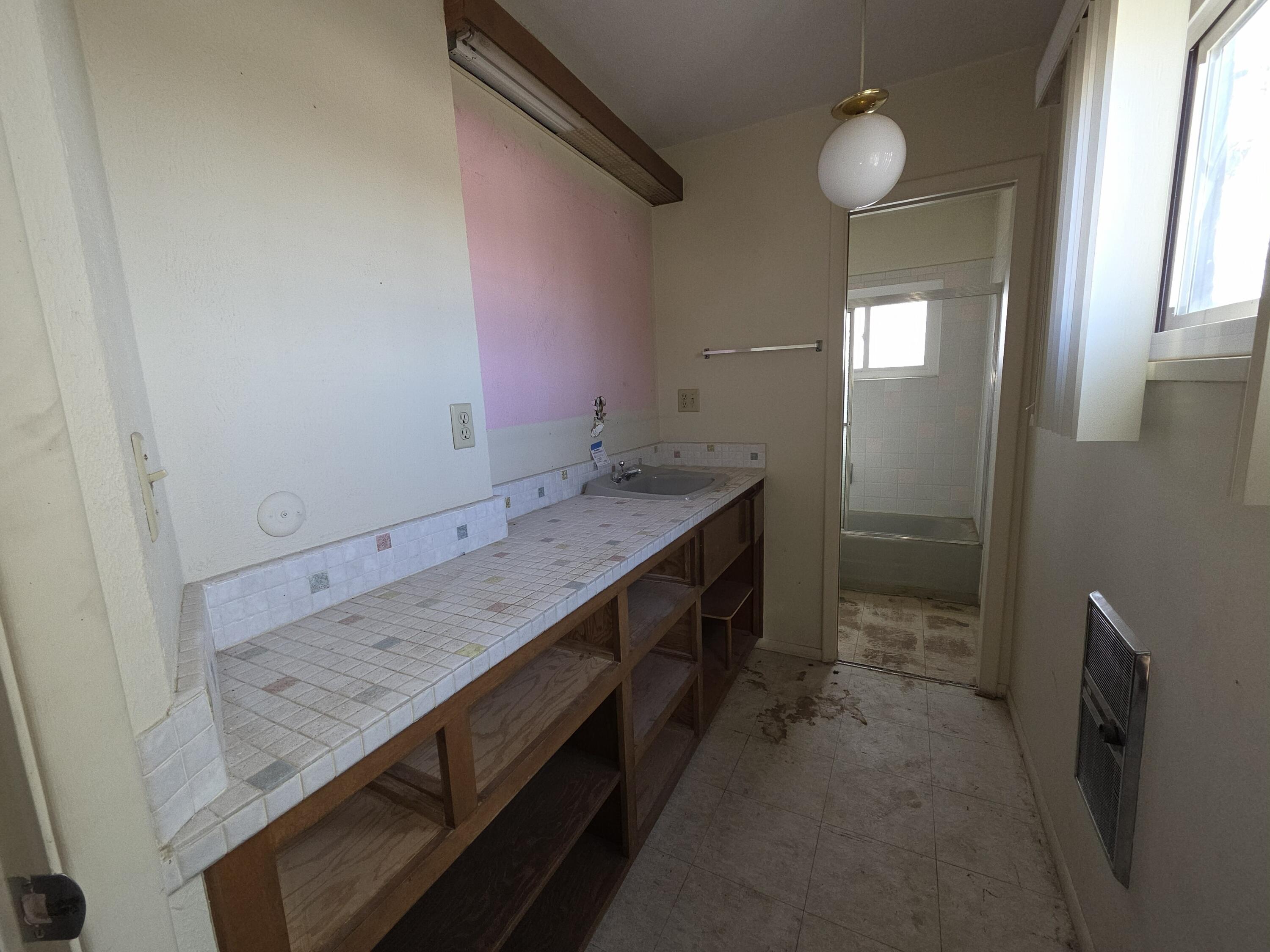 8110 Robin Avenue NE