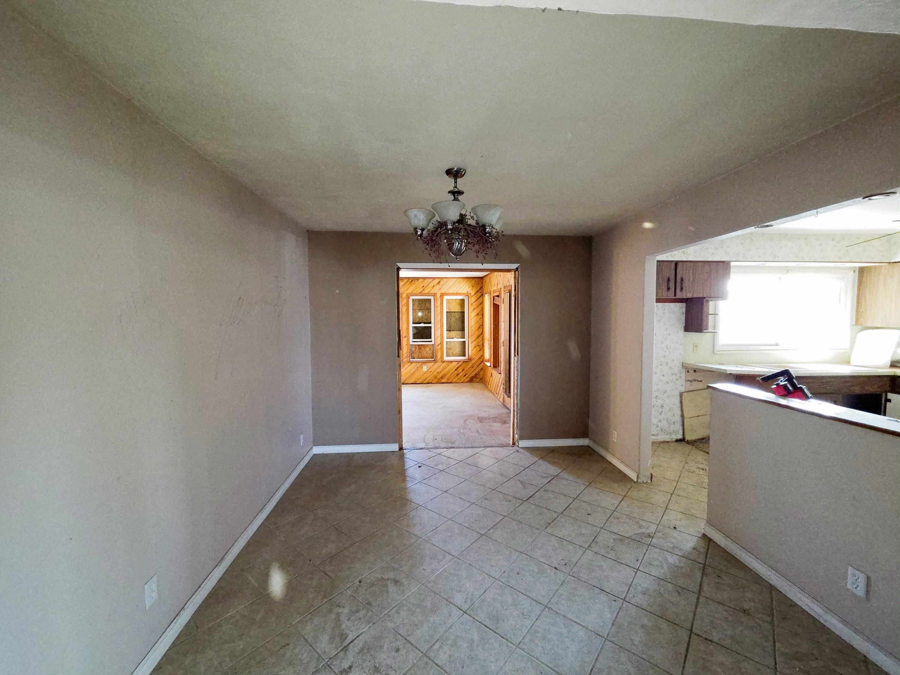 8110 Robin Avenue NE