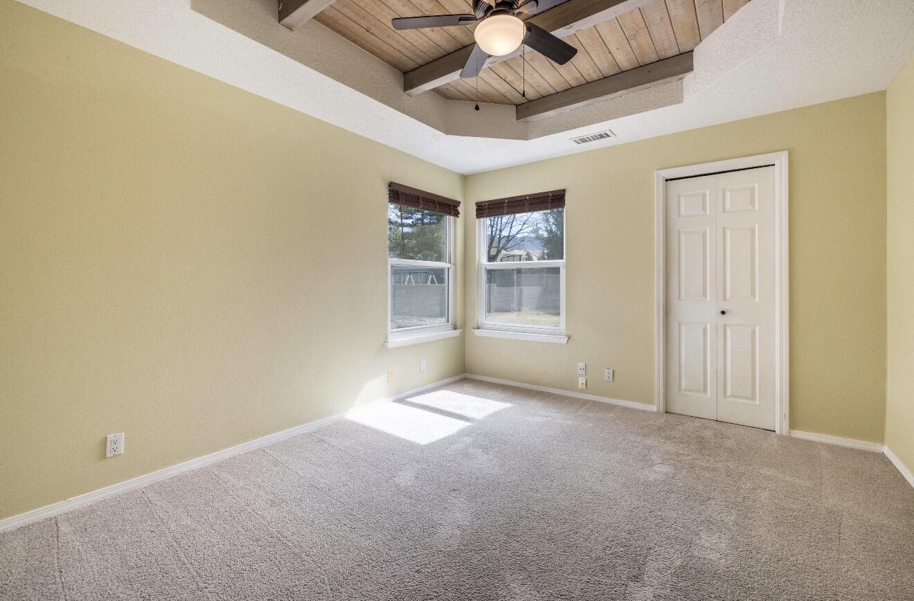 10800 N Malaguena Lane NE