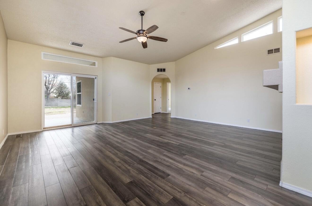 10800 N Malaguena Lane NE