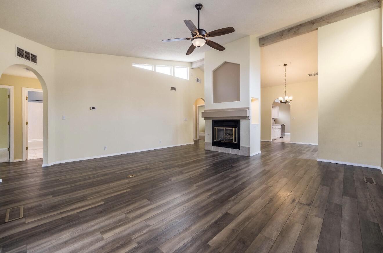 10800 N Malaguena Lane NE