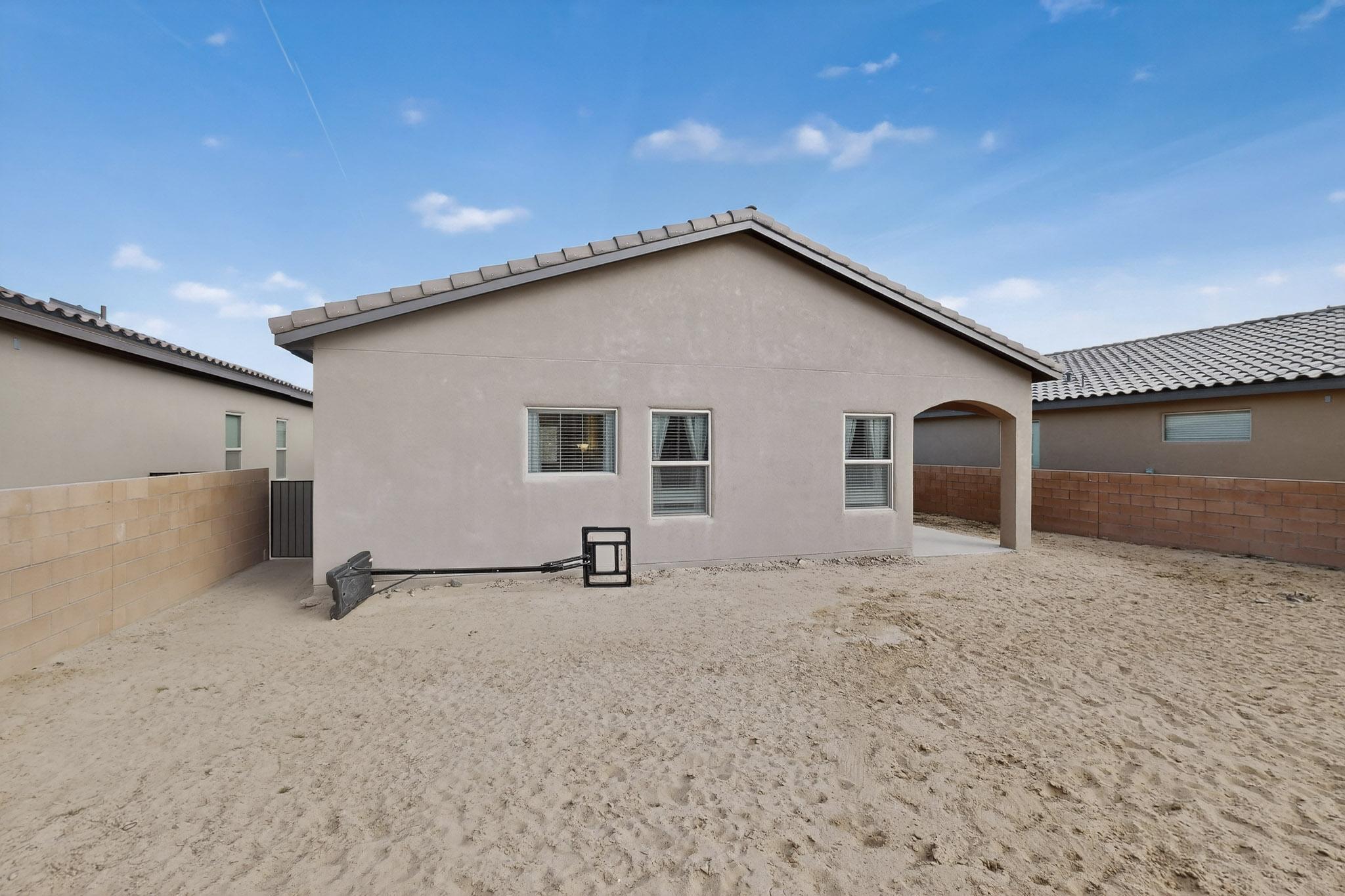 1742 Tesoro Loop NW