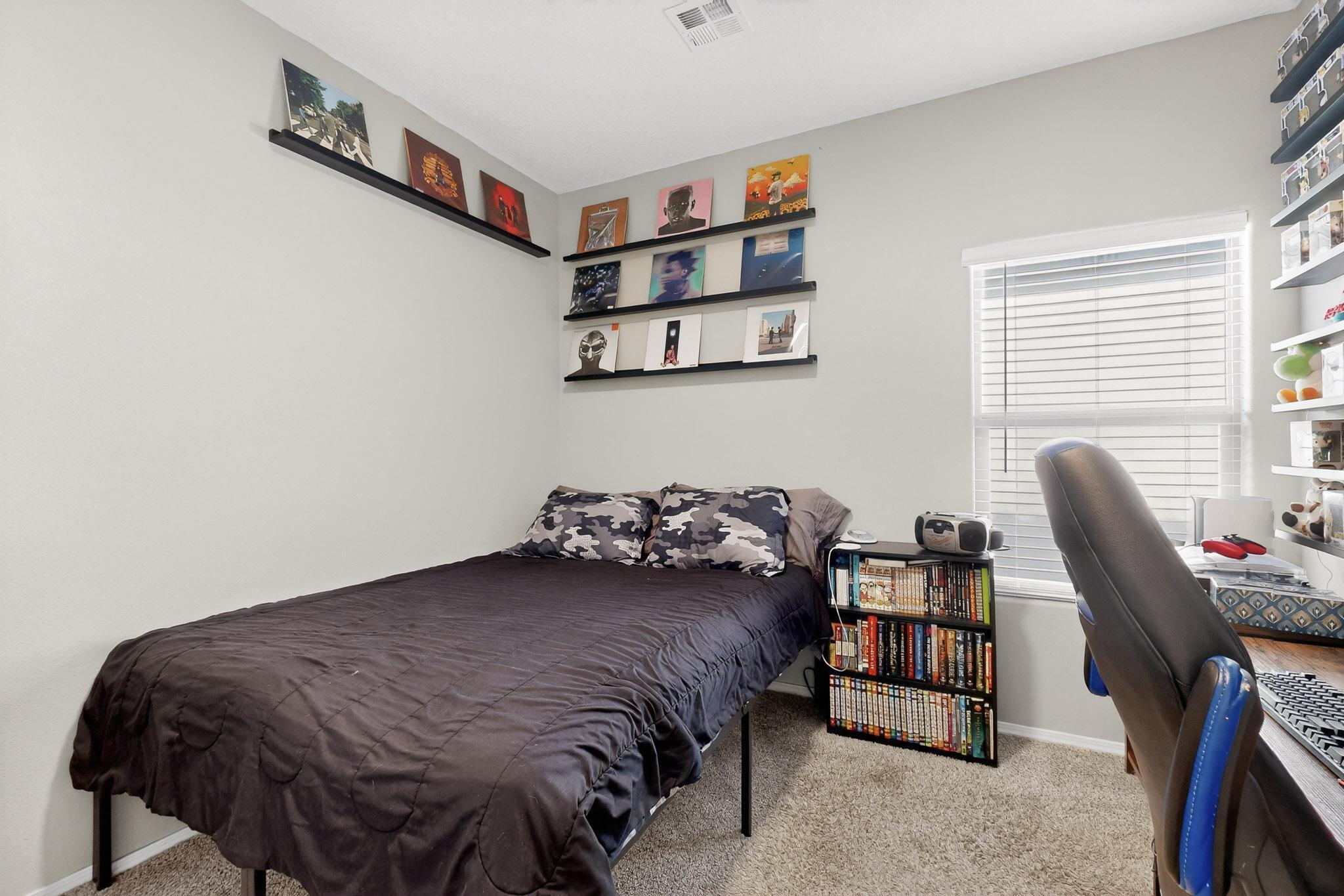 1742 Tesoro Loop NW