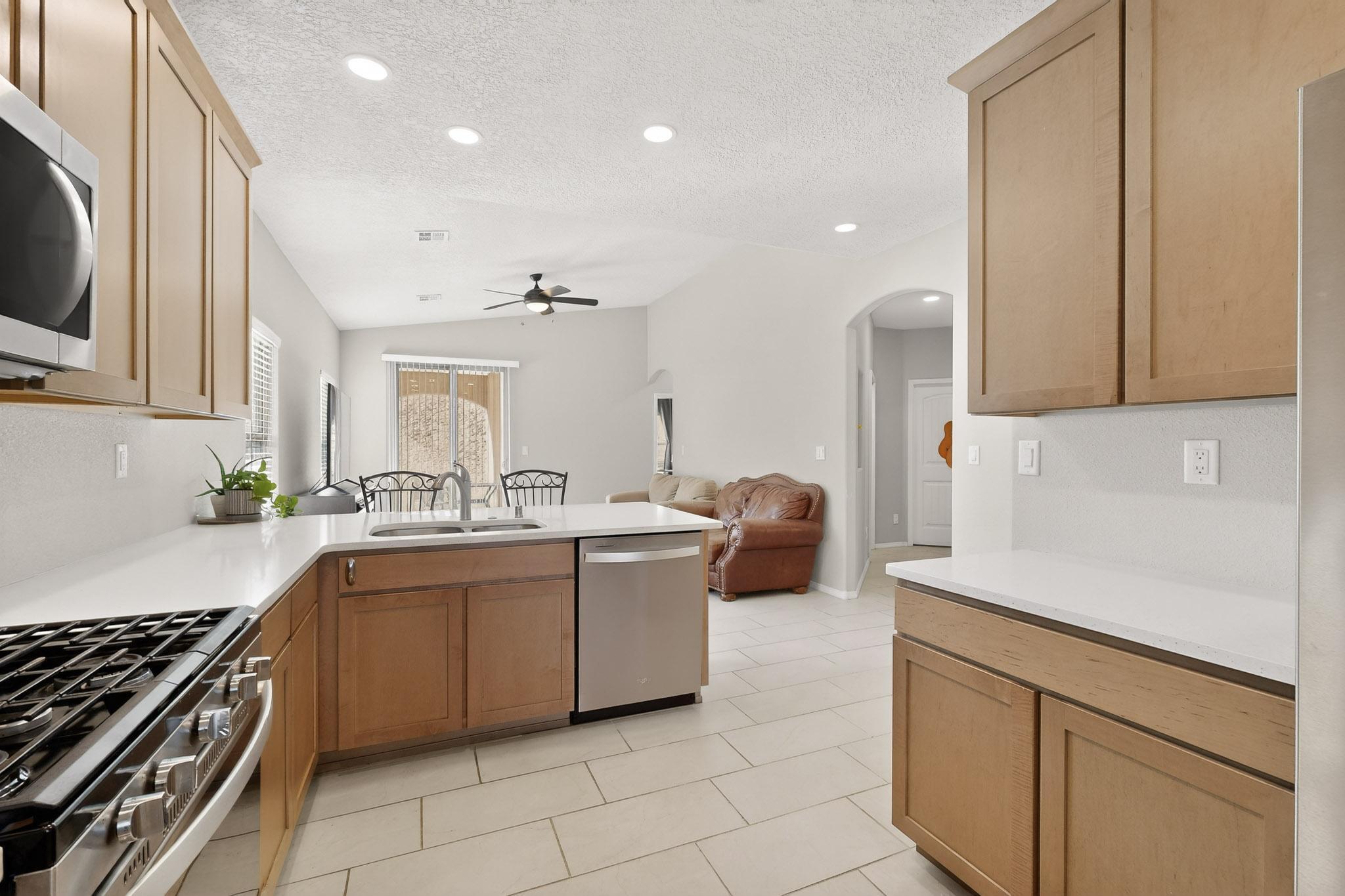 1742 Tesoro Loop NW
