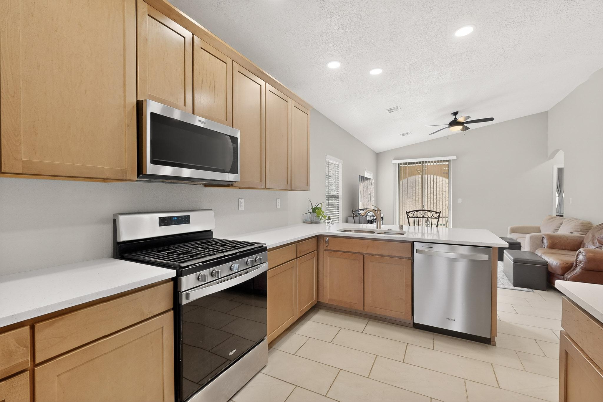 1742 Tesoro Loop NW