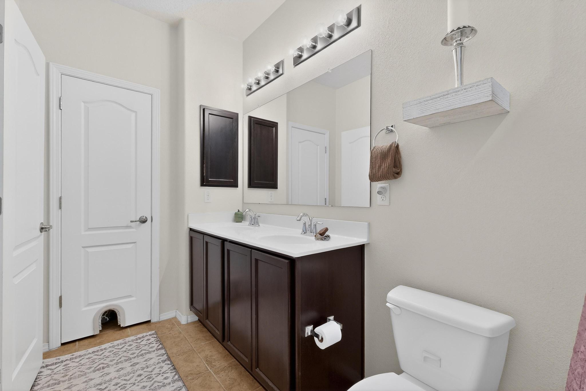 2149 Vista De Colinas Drive SE