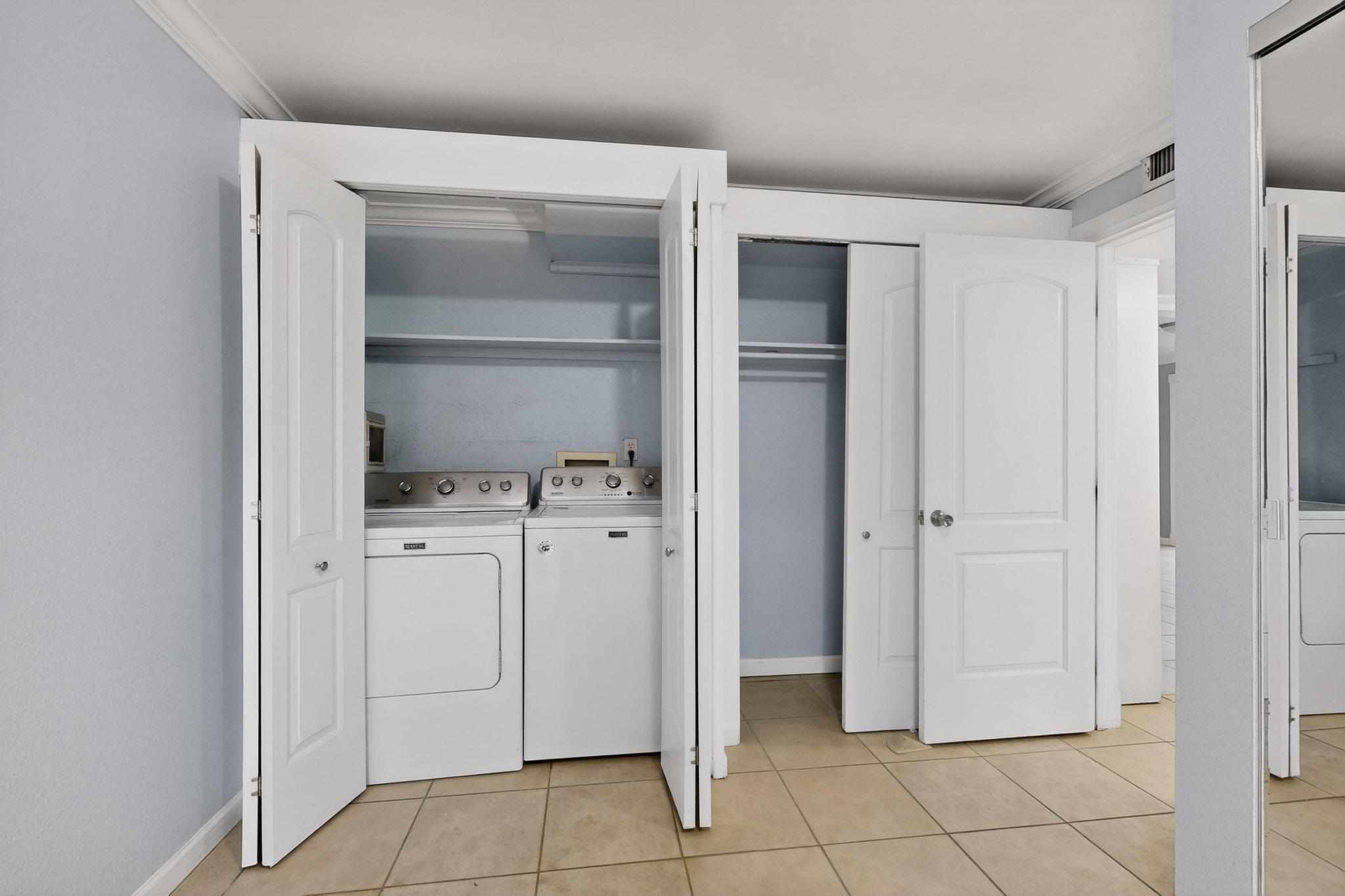 1100 Alvarado Drive SE APT 104